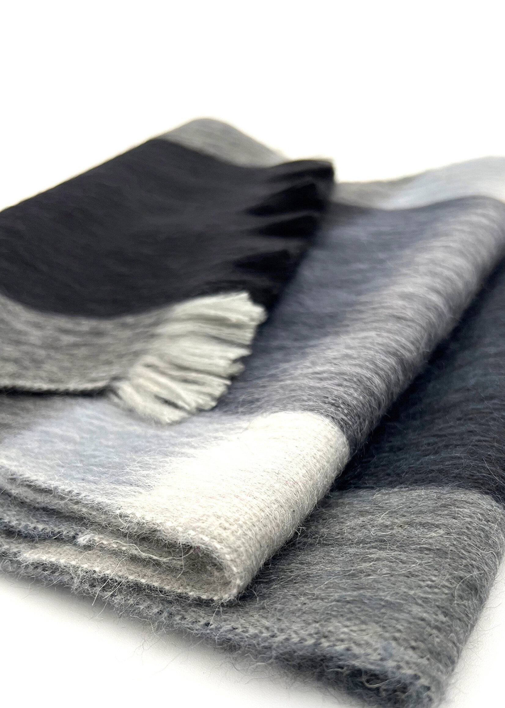 Shupaca Alpaca Alpaca Scarf - Plaid Steel