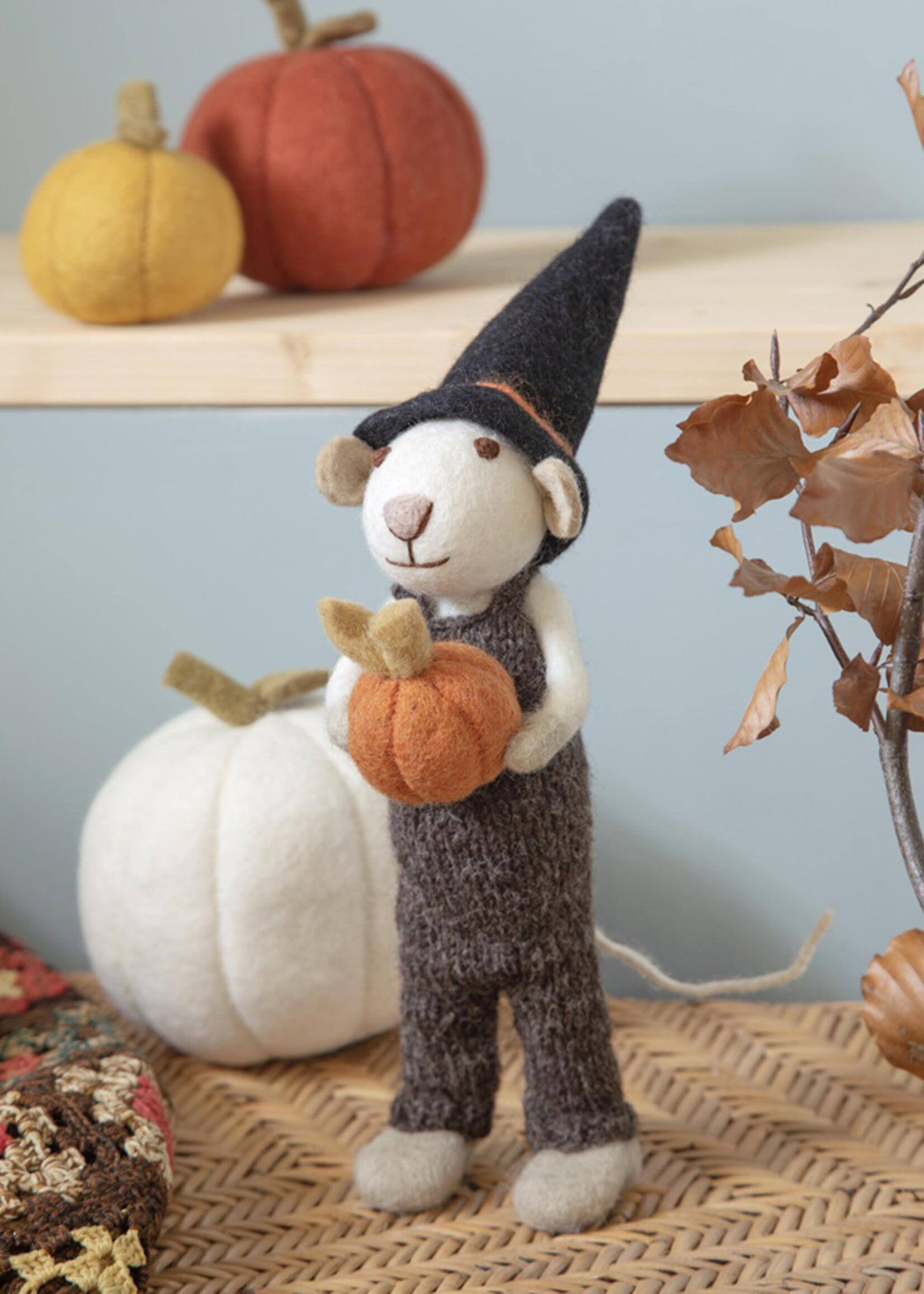 Gry and Sif Large Felt Mouse - White with Pumpkin