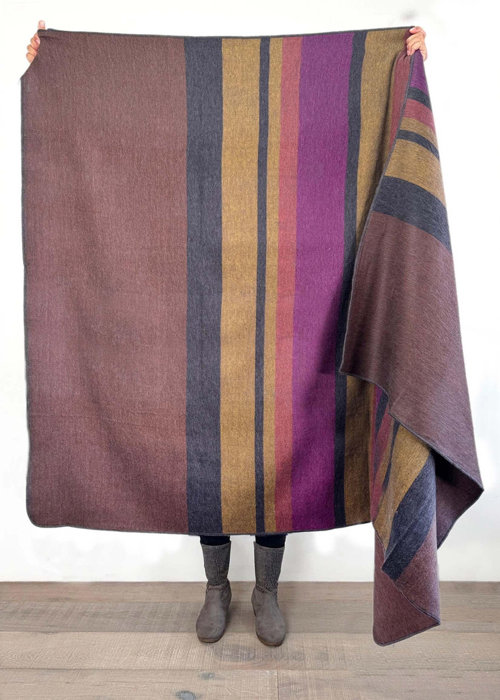 Shupaca Alpaca Alpaca Throw Blanket 45in x 70in - Canyon