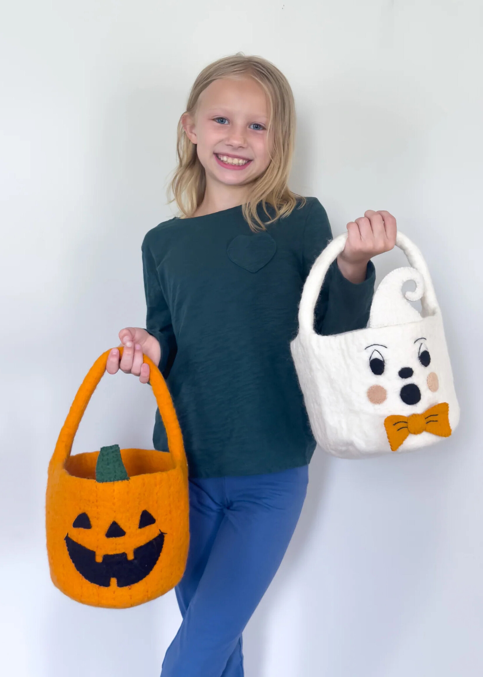 Global Goods Partners Felt Bucket - Halloween Ghost