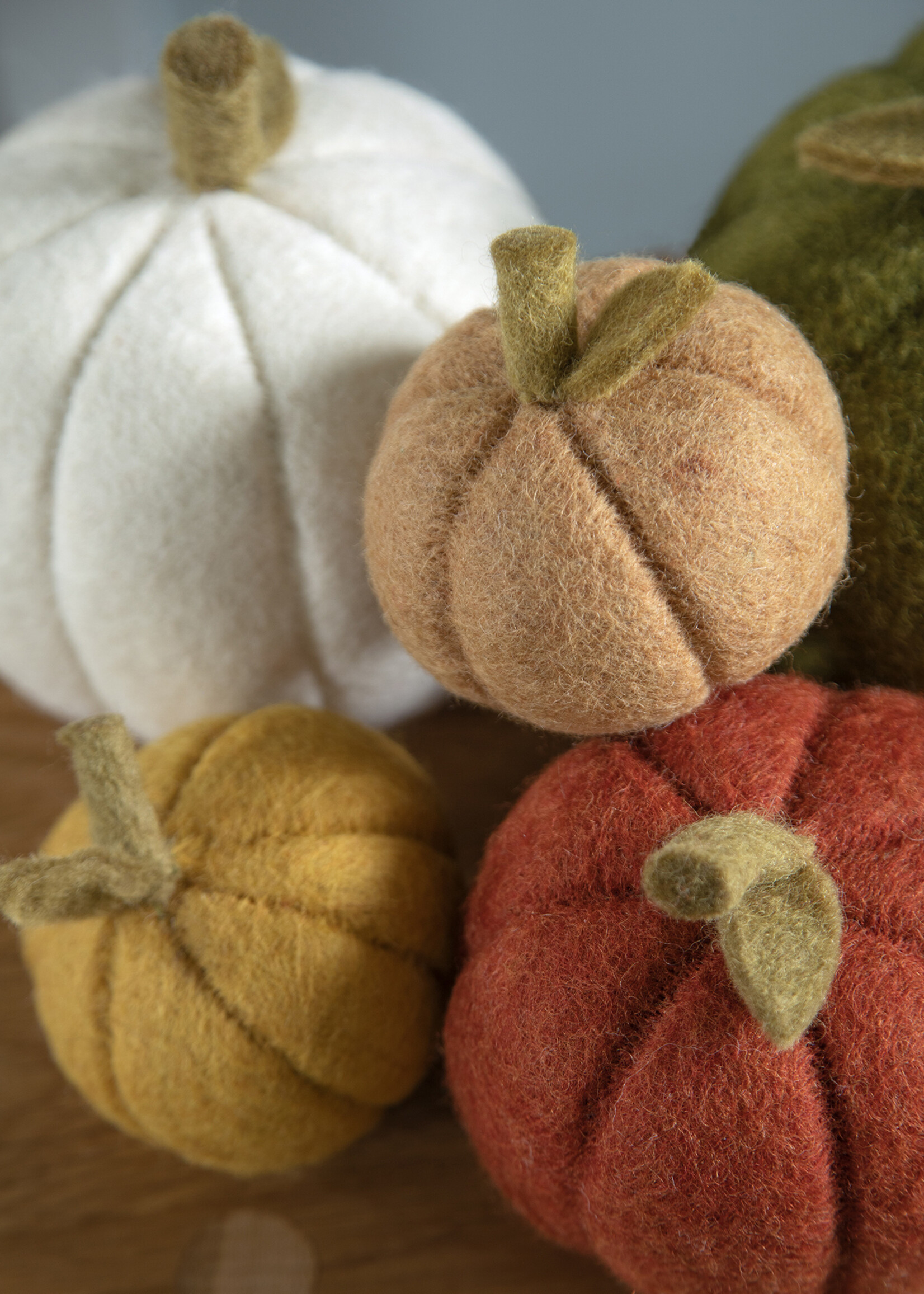 Gry and Sif 6" Green Felt Pumpkin