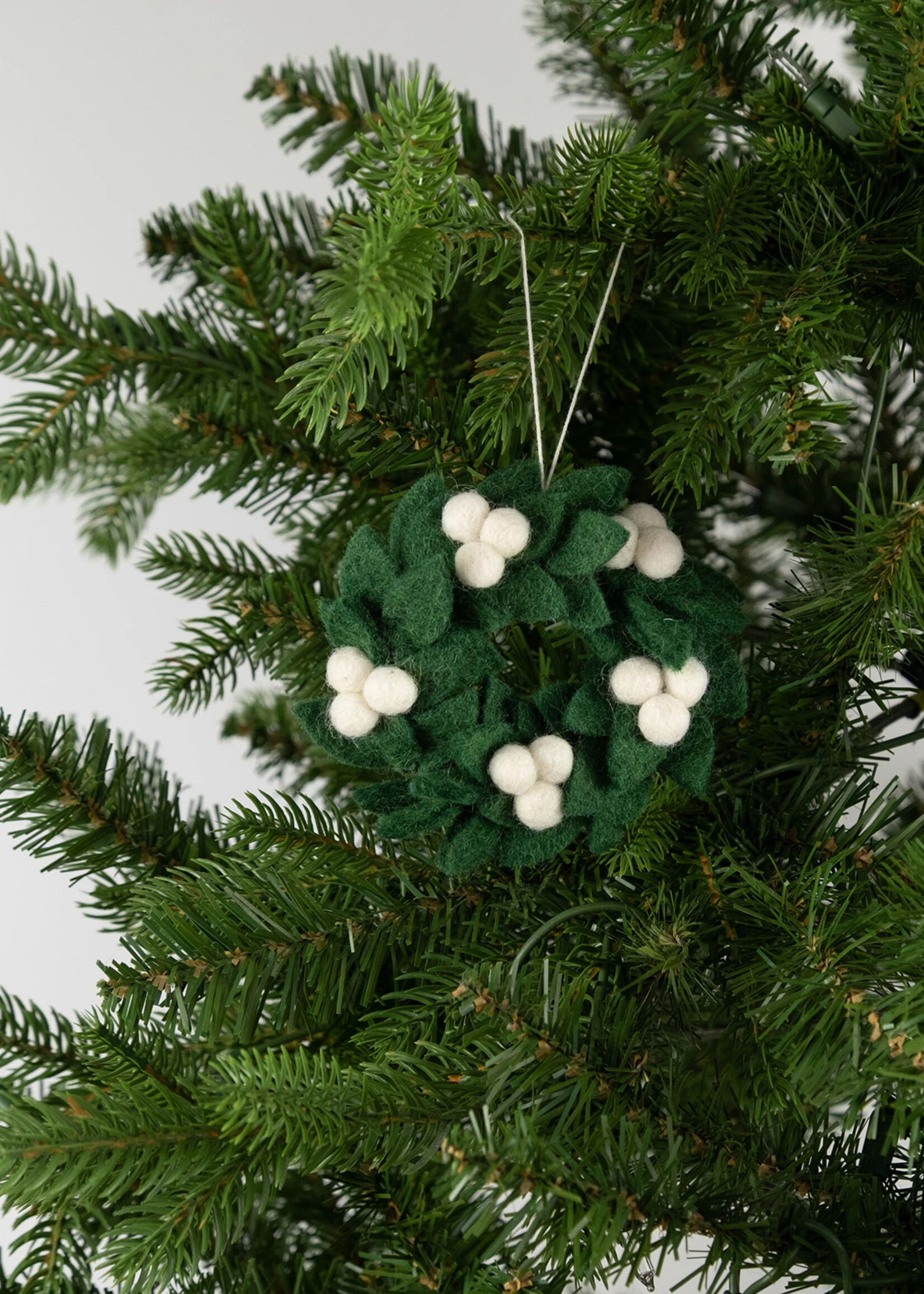 Global Goods Partners Mini Felt Green Wreath with White Berries Ornament