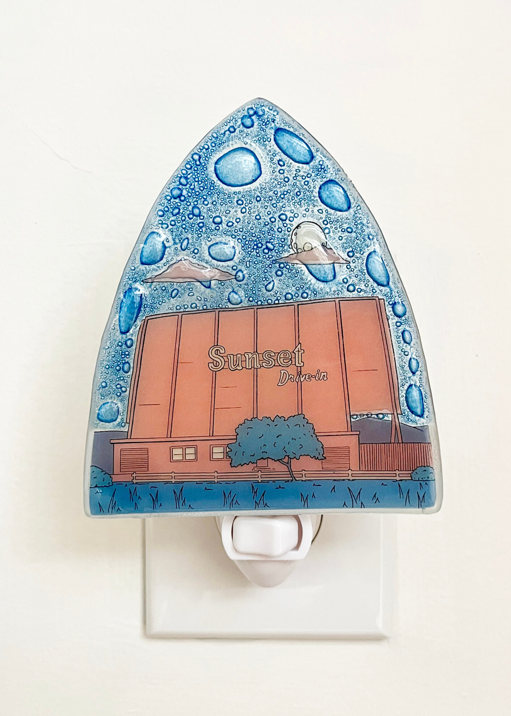 Pampeana Sunset Drive-In Night Light