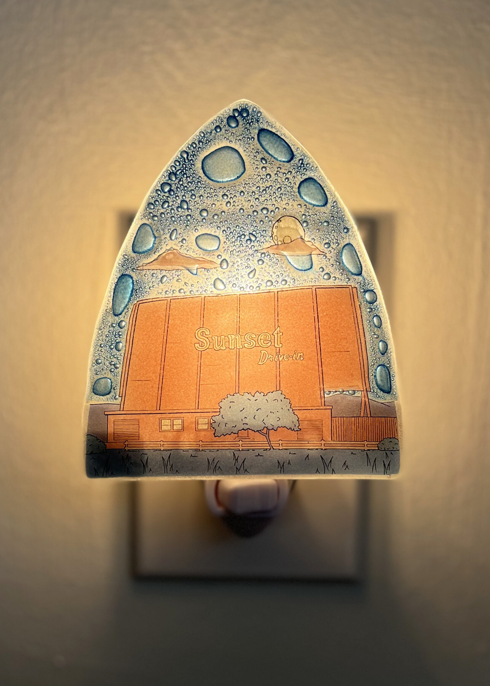 Pampeana Sunset Drive-In Night Light