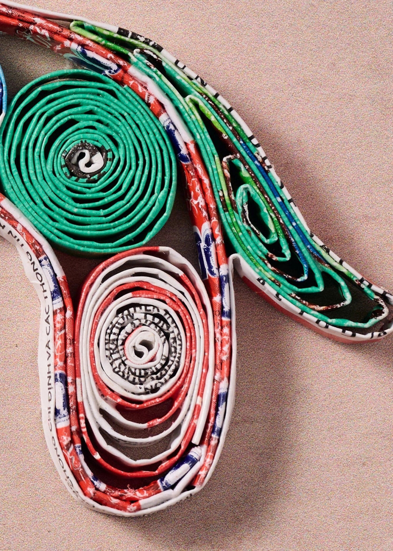 Ten Thousand Villages Quilled Vui Dog Ornament