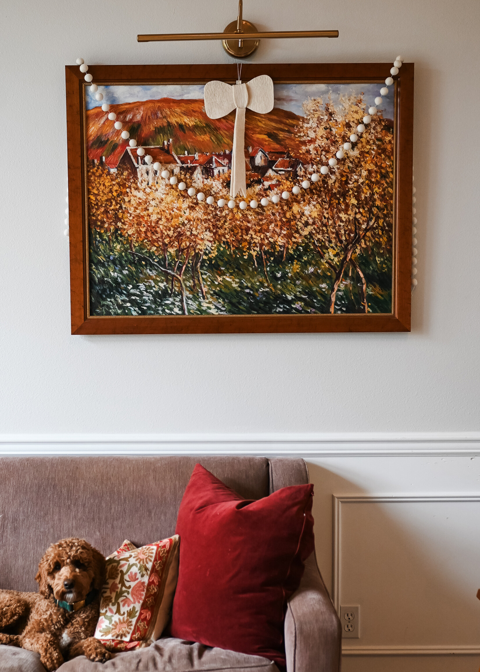 Ganesh Himal White Felt Ball Garland