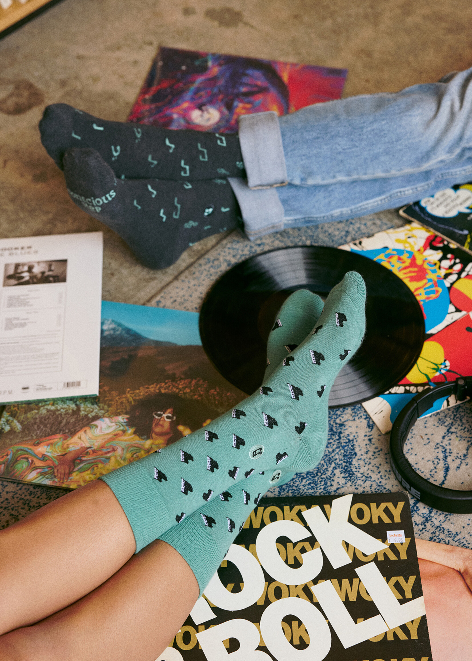 Conscious Step Men's Piano Socks that Support Music