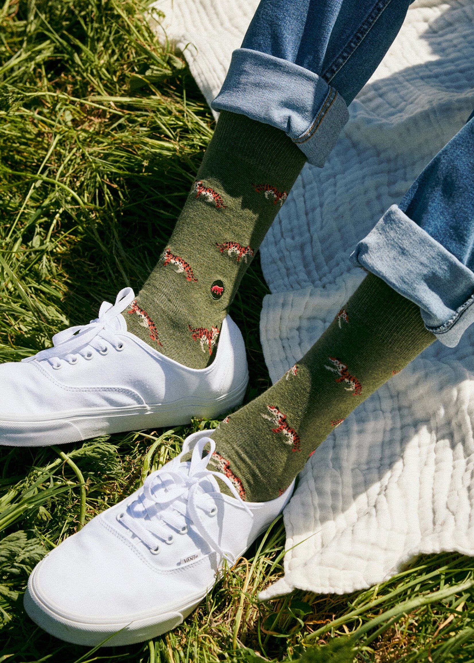 Conscious Step Men's Green Tiger Socks