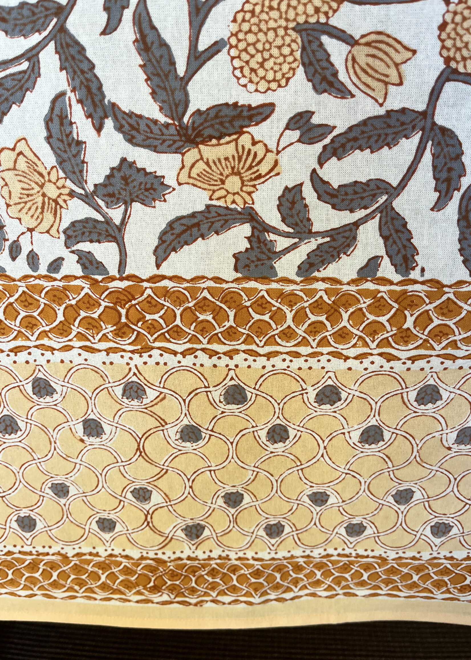 Natural Habitat Jallore Tablecloth