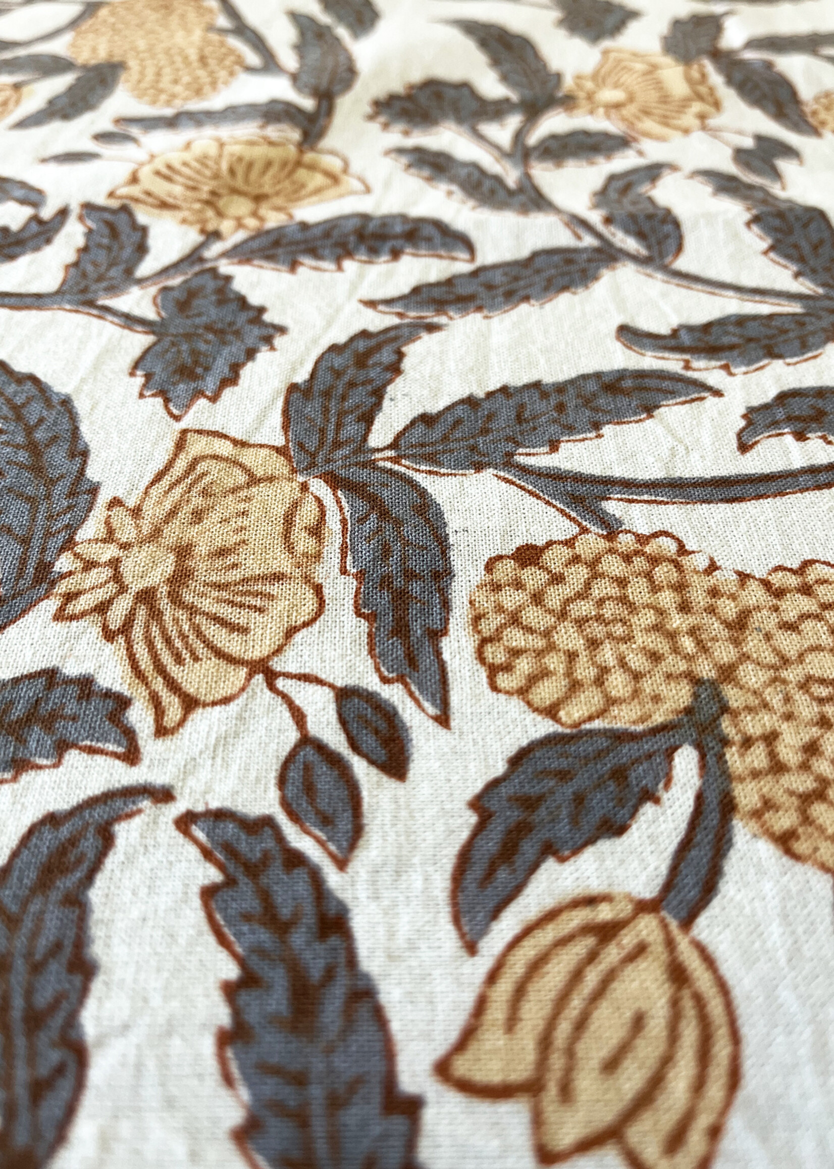 Natural Habitat Jallore Tablecloth