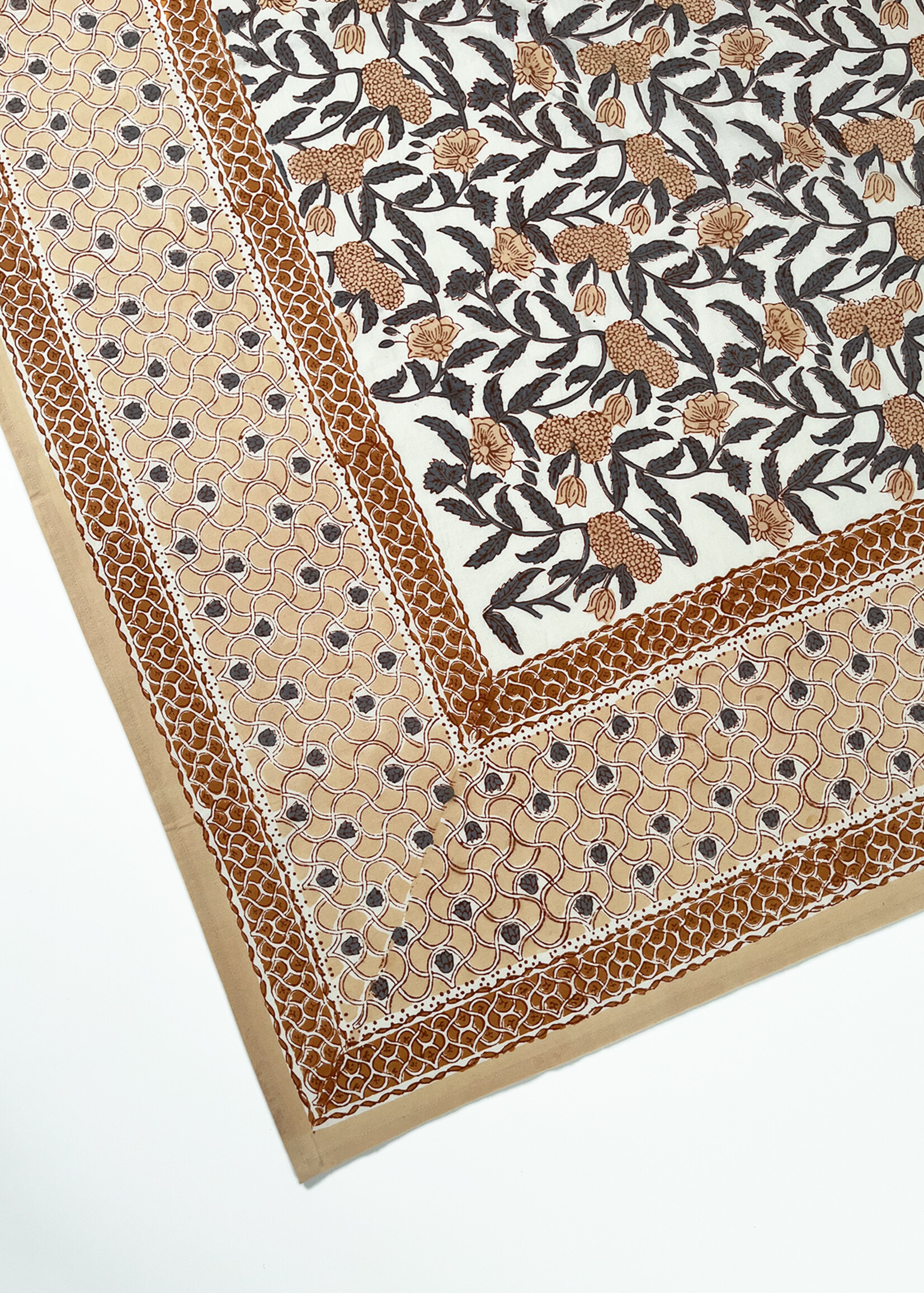 Natural Habitat Jallore Tablecloth