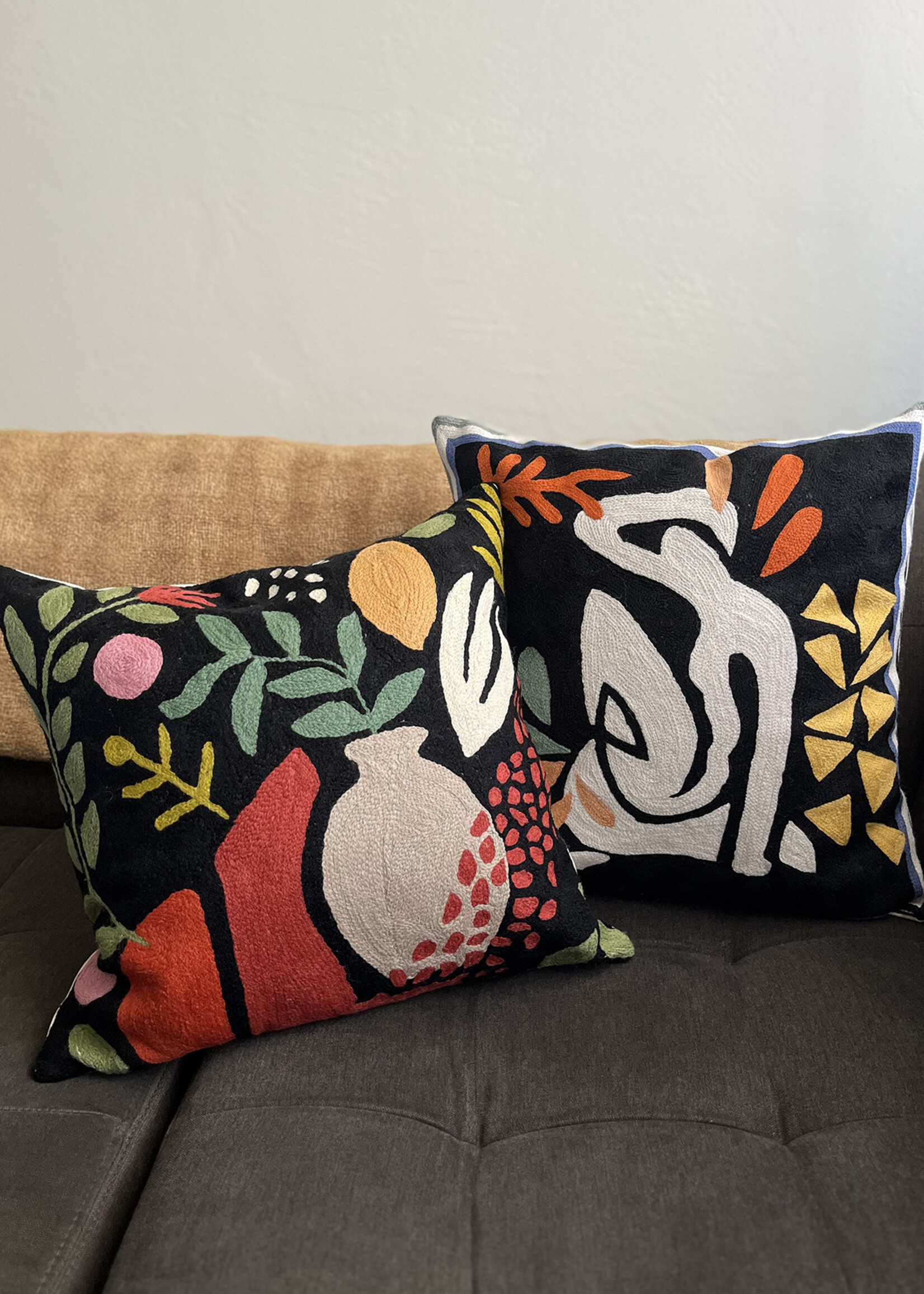 Natural Habitat 18" Matisse Spirit Femme Throw Pillow