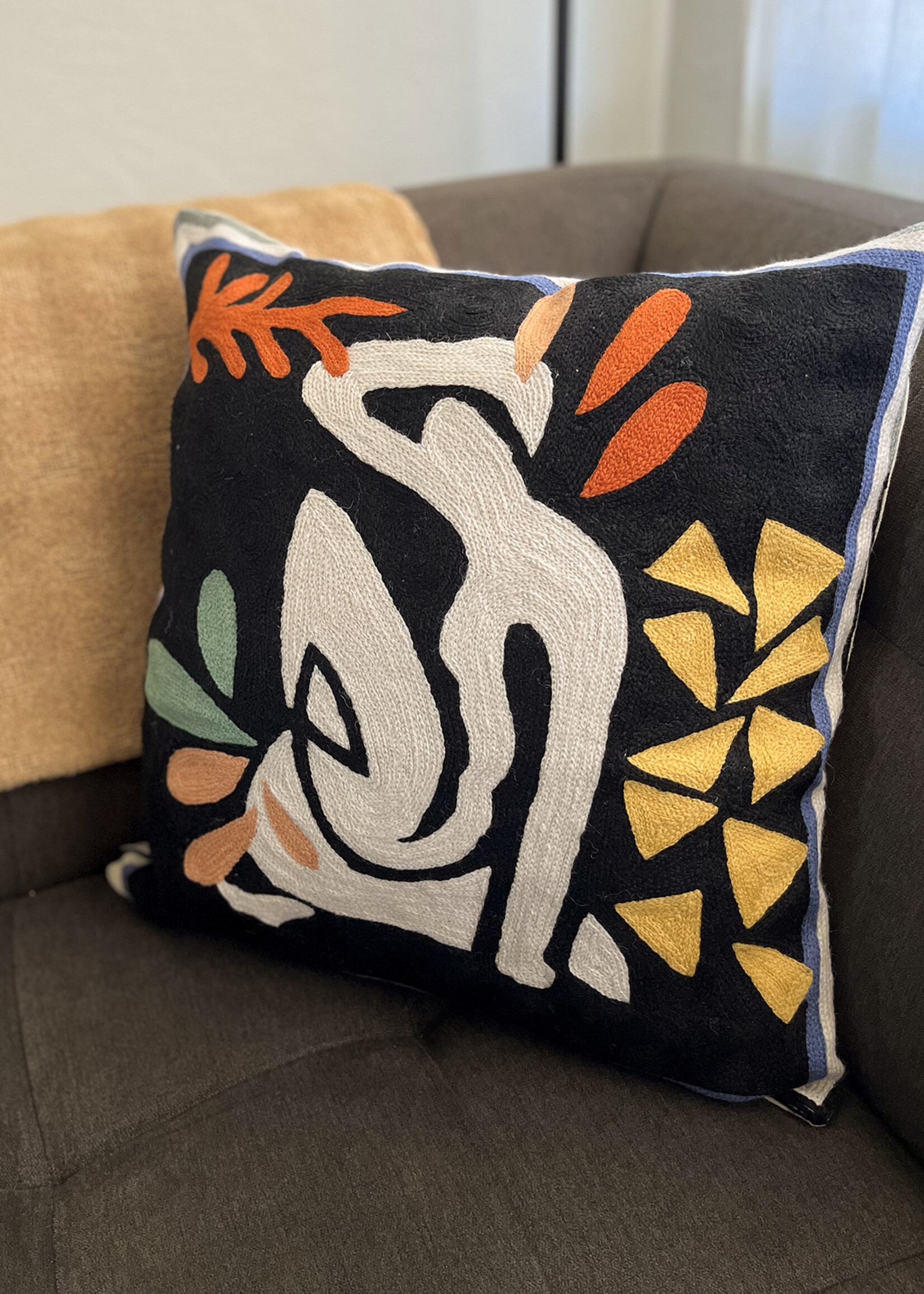 Natural Habitat 18" Matisse Spirit Femme Throw Pillow