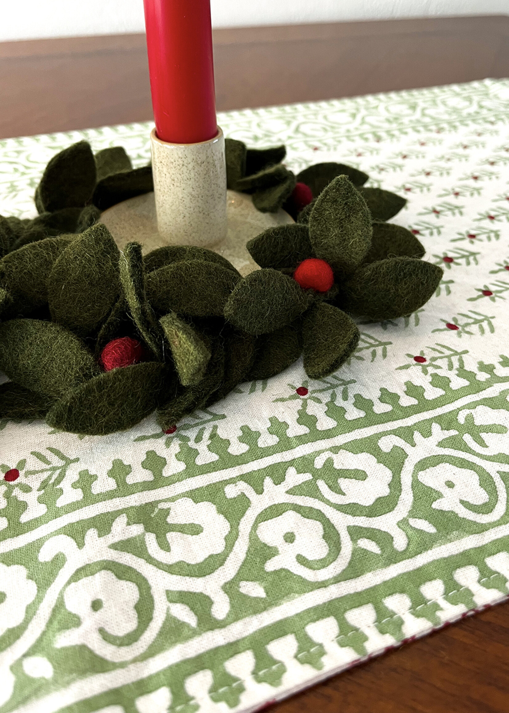 Gry and Sif Felt Green Garland With Red Berries