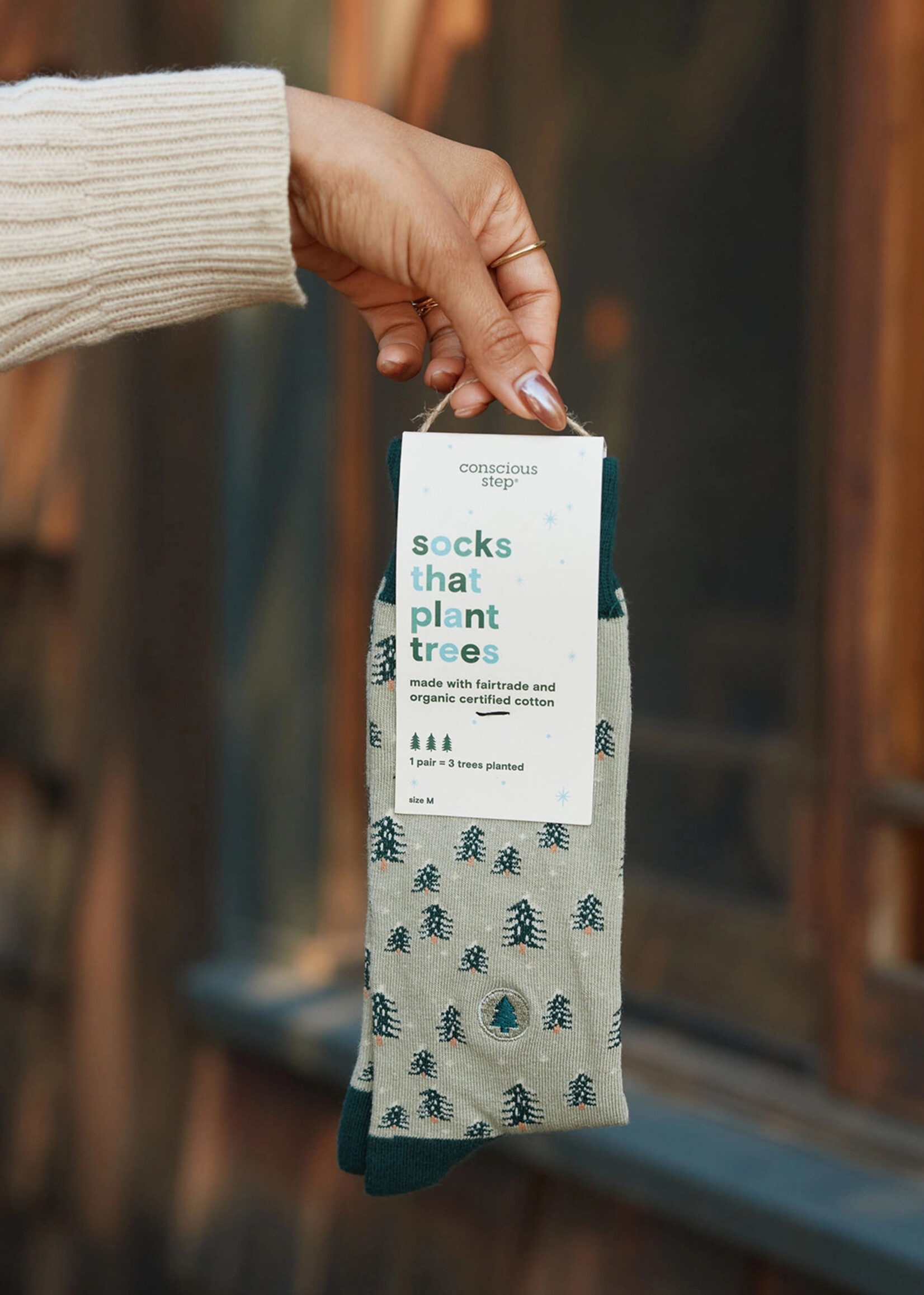 Conscious Step Men's Snowy Pine Tree Socks