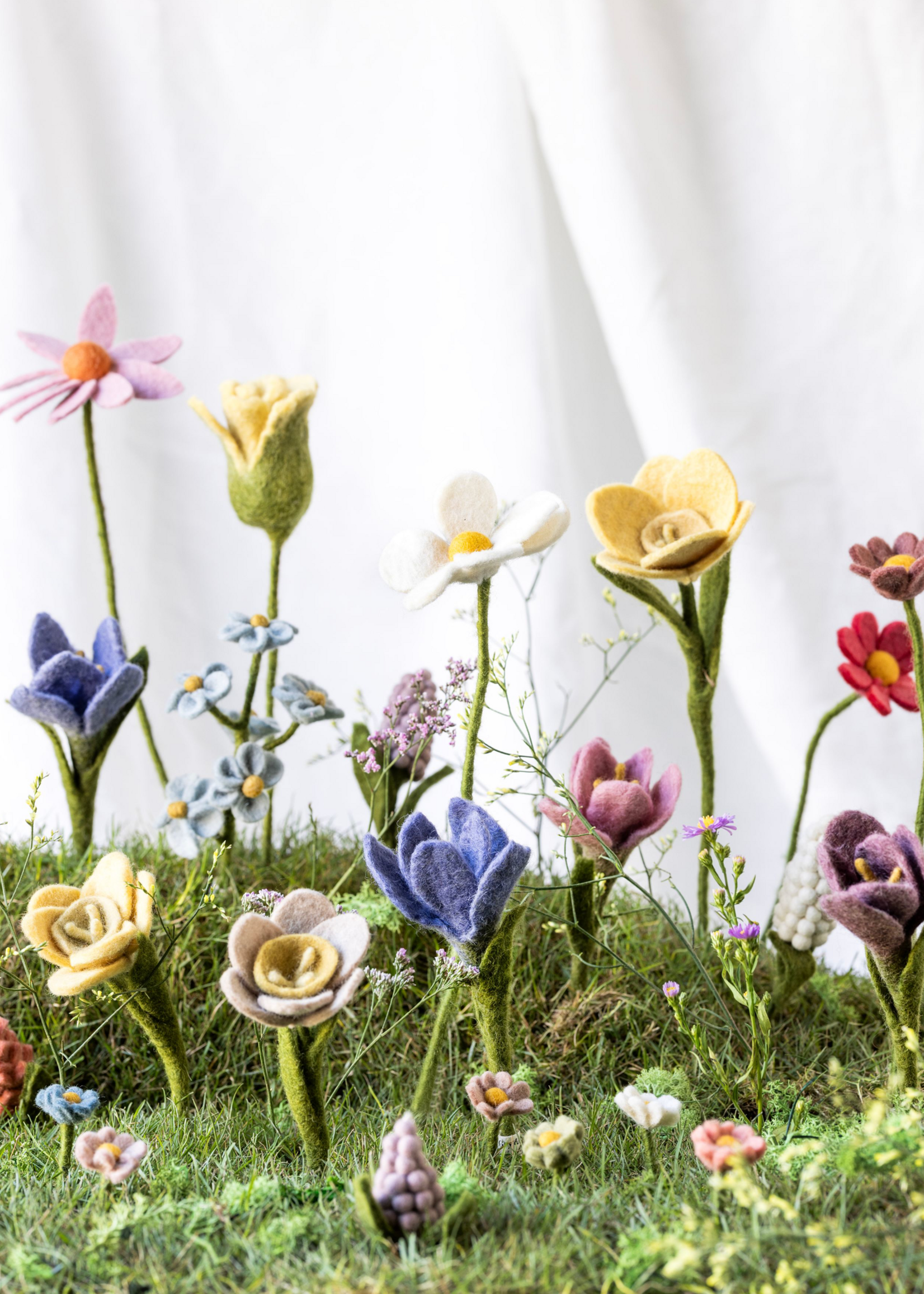 Gry and Sif Small Crocus Felt Flower