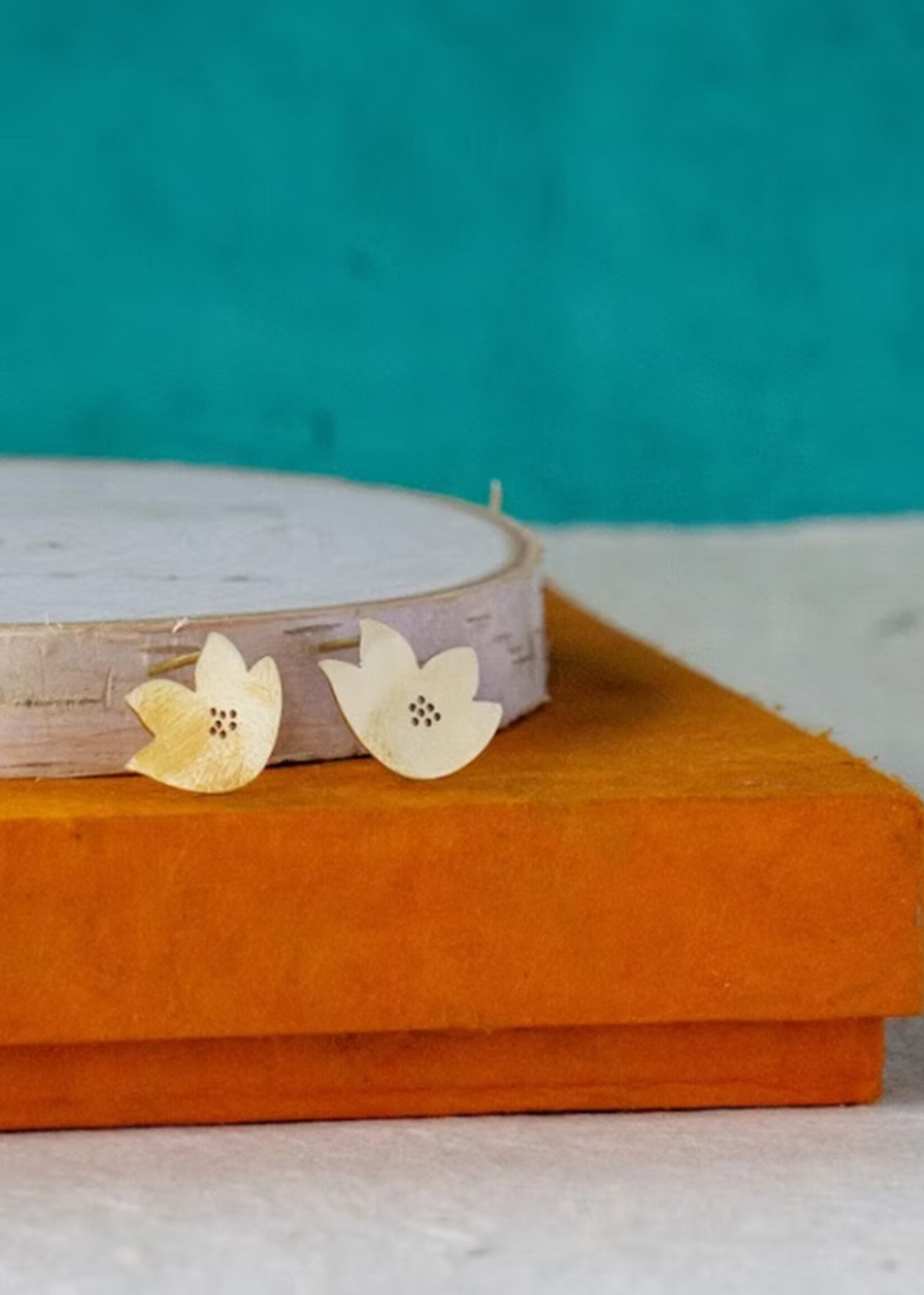 Himalayan Freedom Co Lovely Lily Stud Earrings