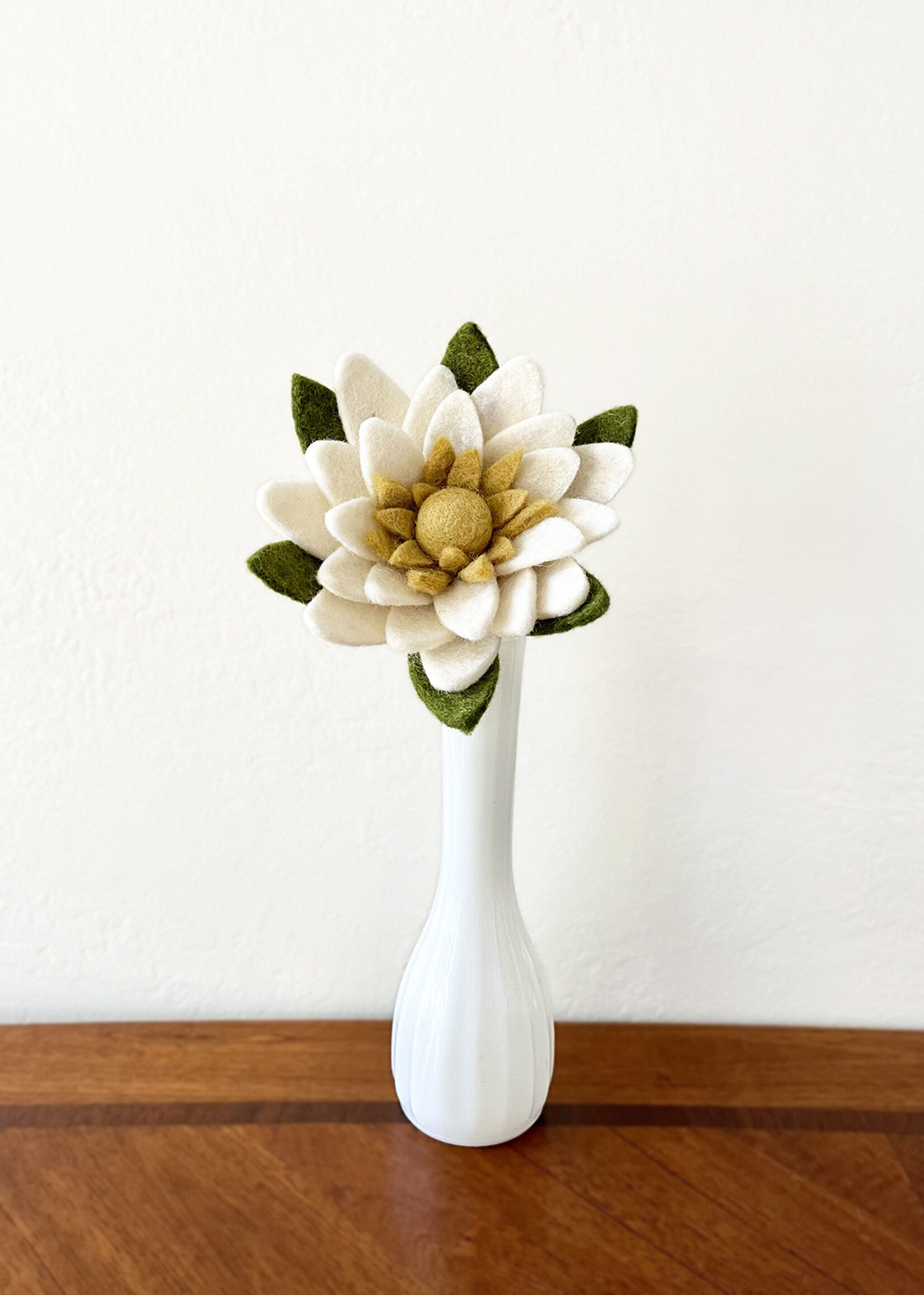 Gry and Sif White Waterlily Felt Flower