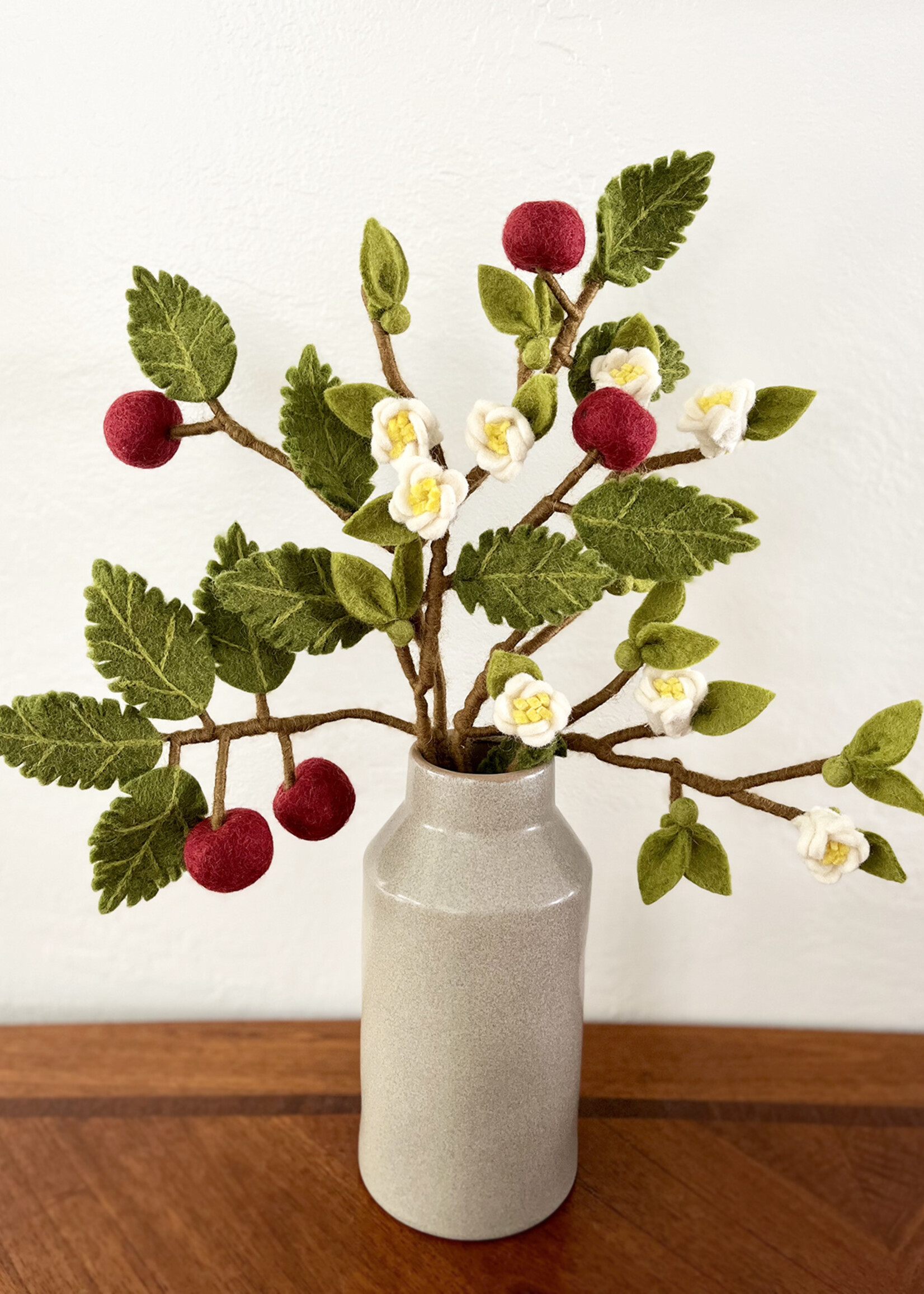 Gry and Sif Felt Branch - Dark Red Apples