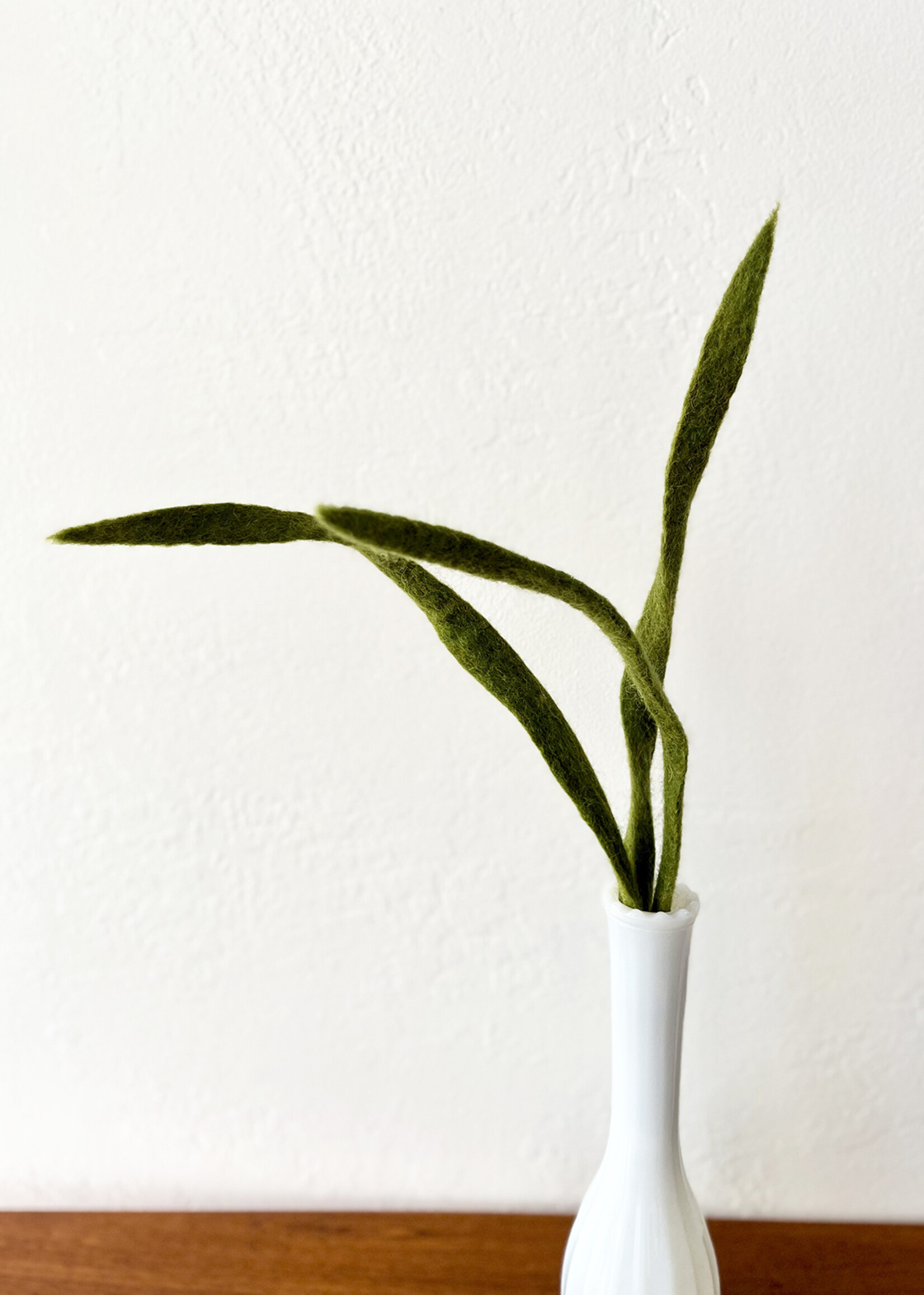 Gry and Sif Felt Grass - Straw