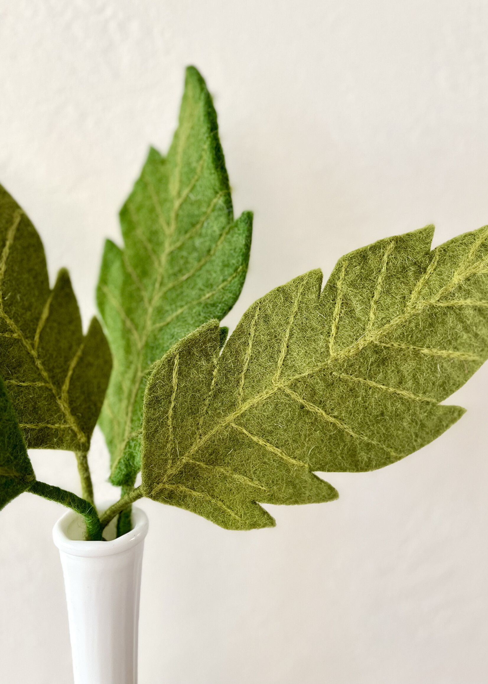 Gry and Sif Big Felt Leaf