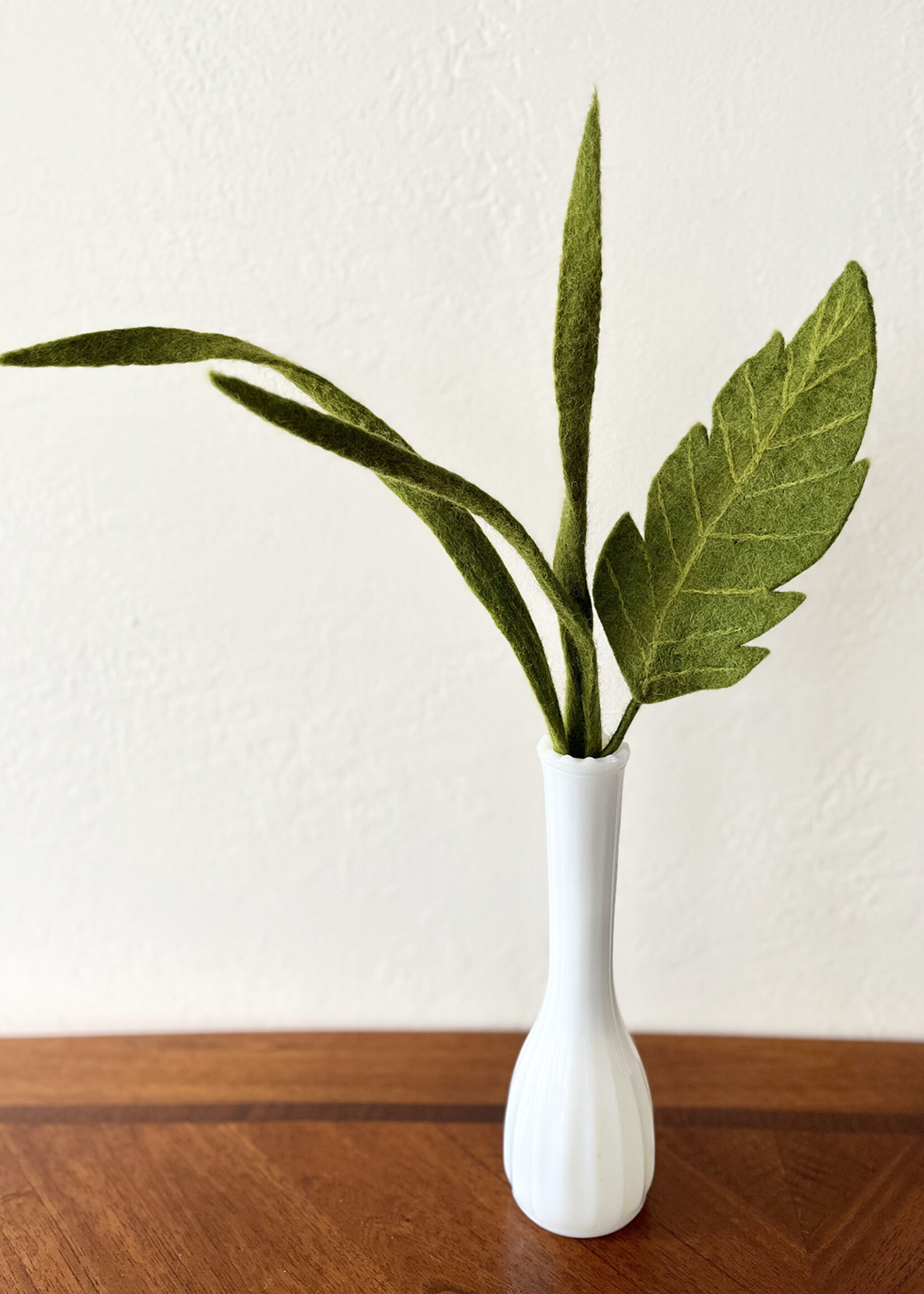 Gry and Sif Big Felt Leaf