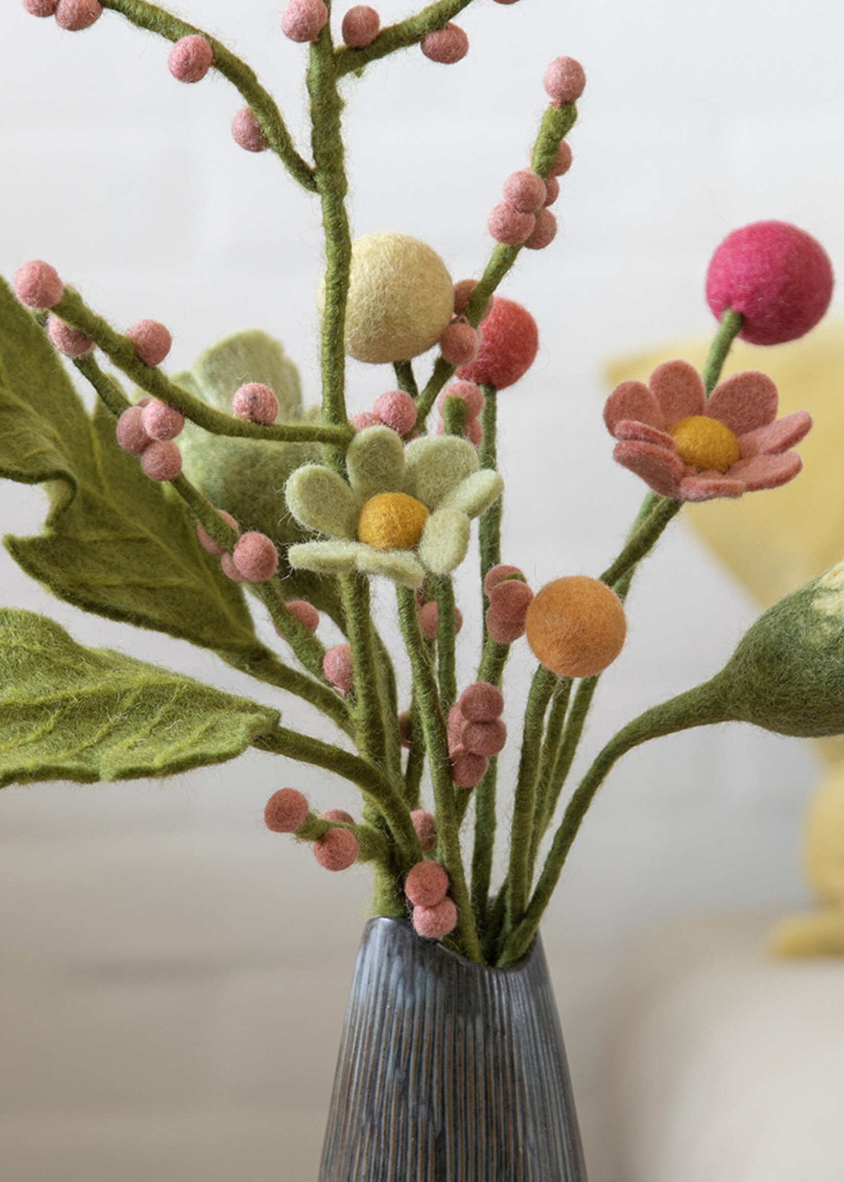 Gry and Sif Felt Flower Ball - 2cm