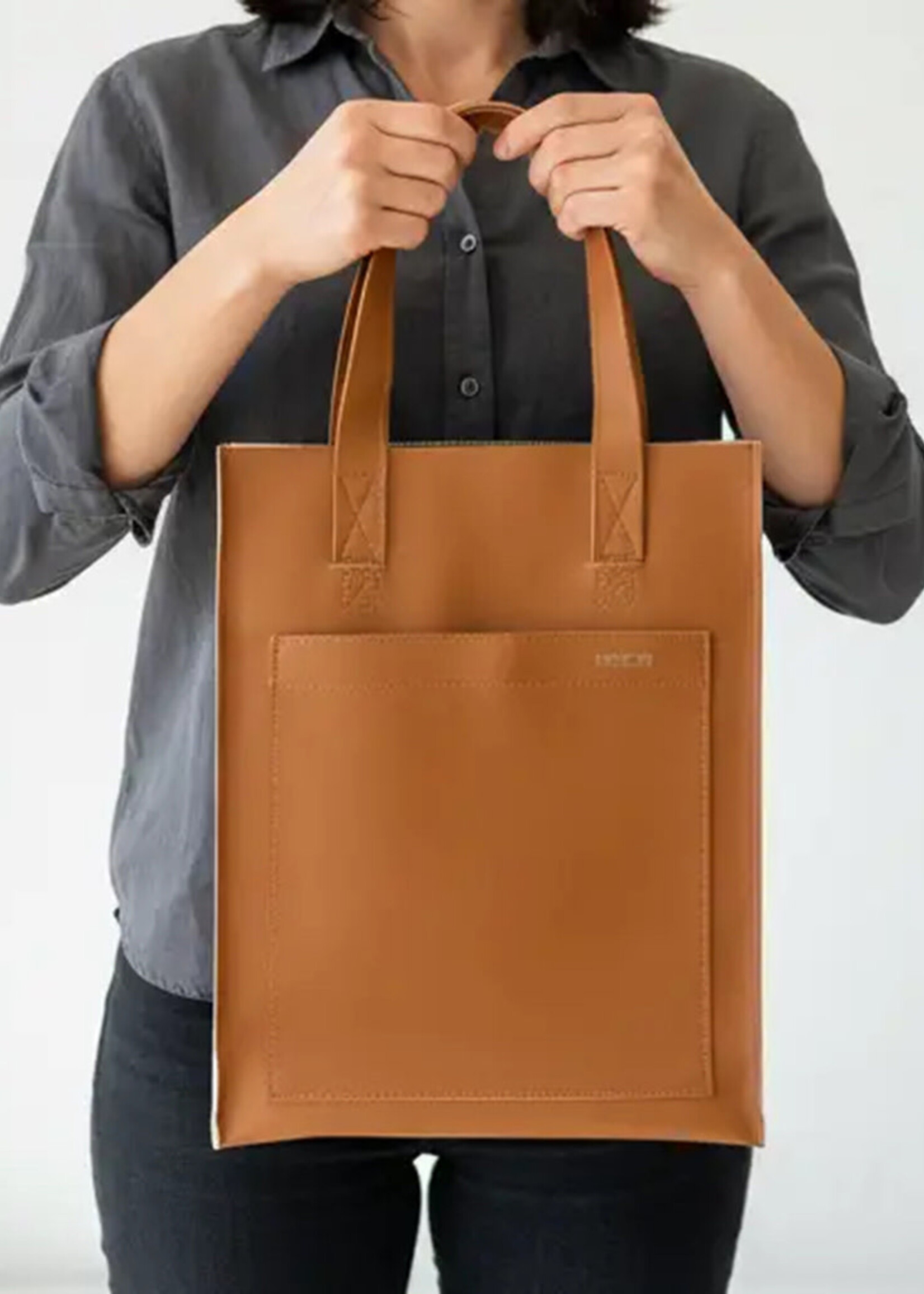 DECE Vegan Apple Leather Computer Purse