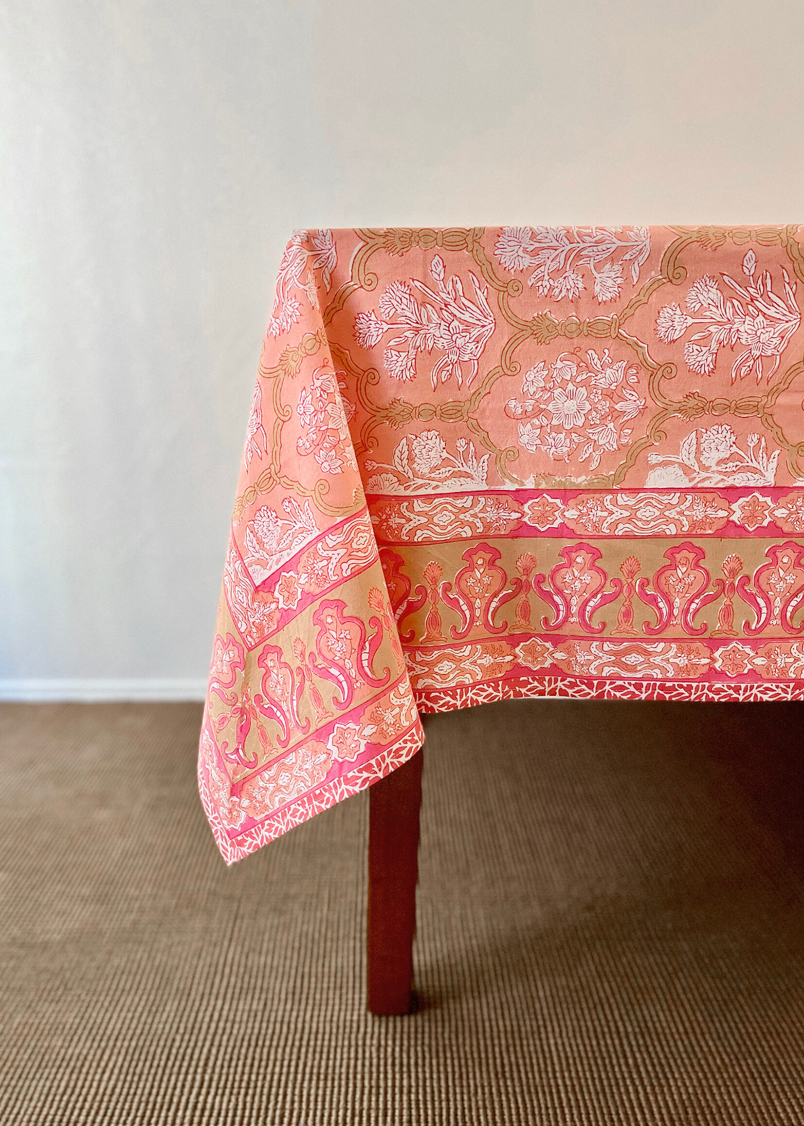 Natural Habitat Pink Noor Tablecloth