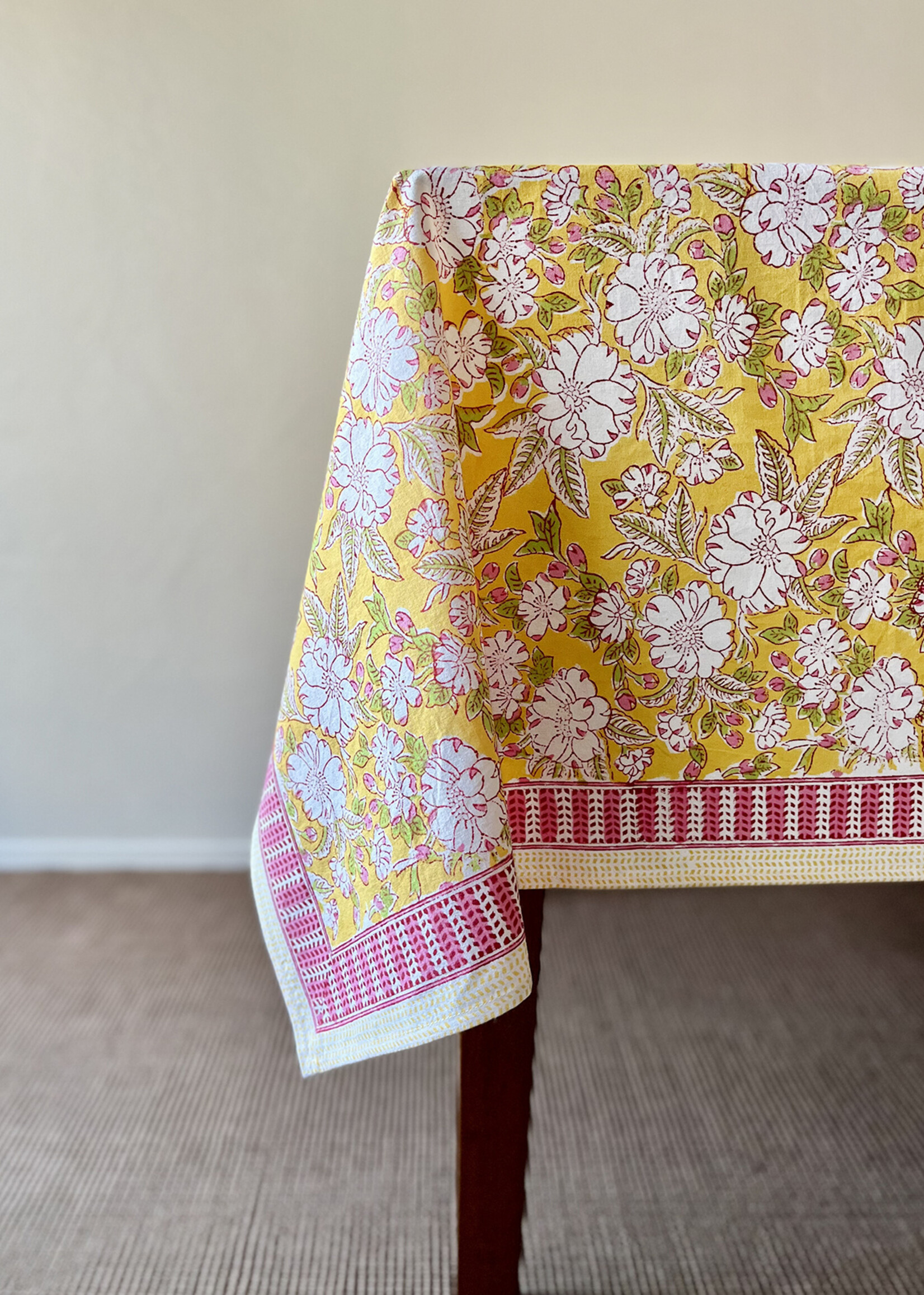 Natural Habitat Yellow Camelia Tablecloth