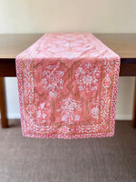 Natural Habitat Noor Pink Table Runner