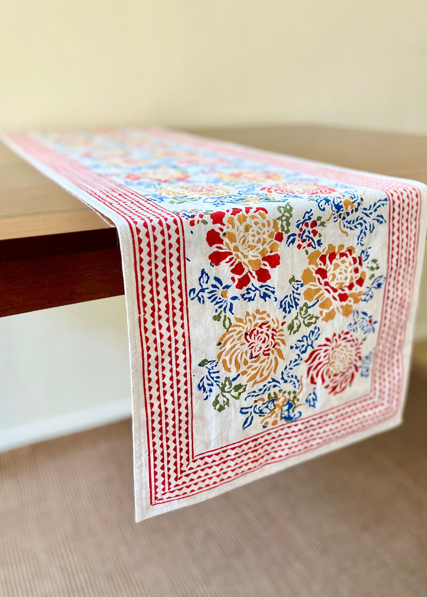 Natural Habitat 13" x 60" Canton Flower Table Runner