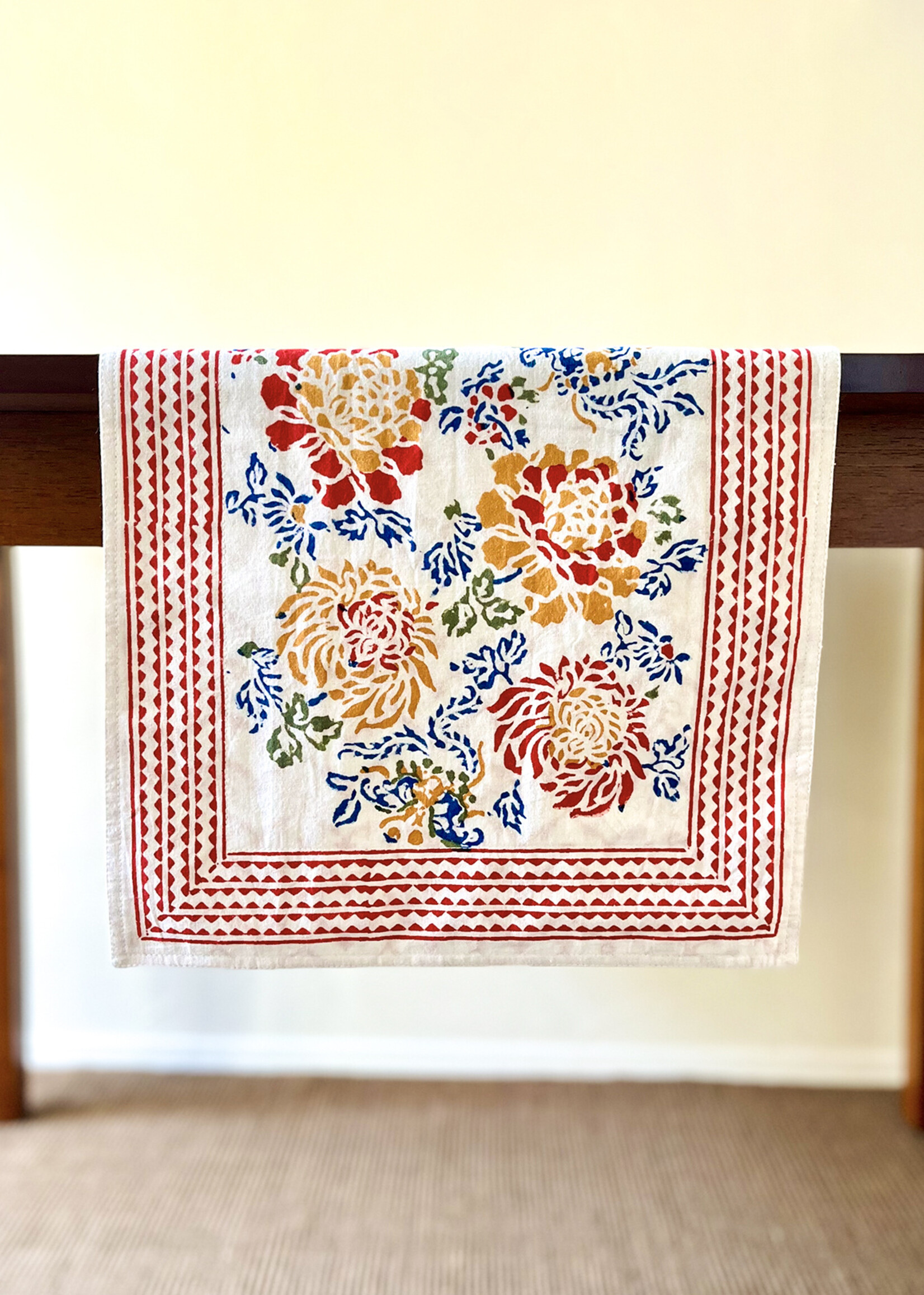 Natural Habitat 13" x 60" Canton Flower Table Runner