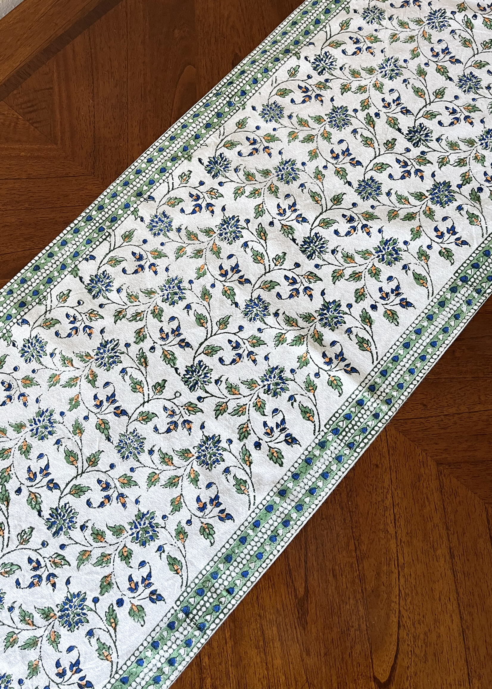 Natural Habitat 13" x 60" Country Garden Green Table Runner