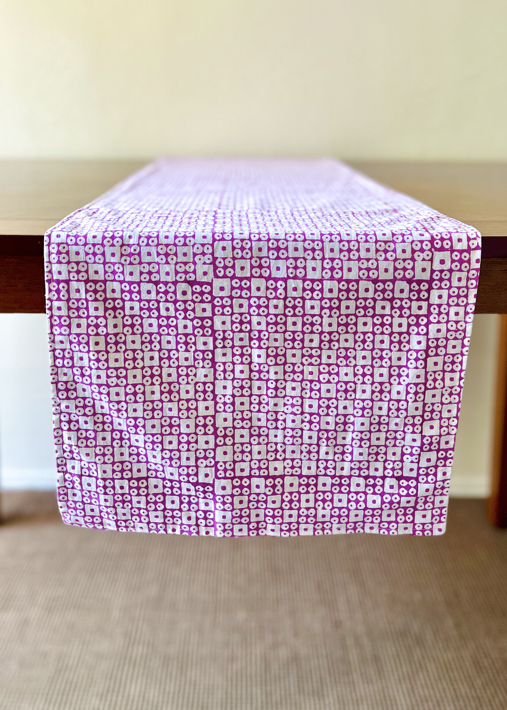 Natural Habitat 13" x 60" Cornwall Plum and Green Table Runner