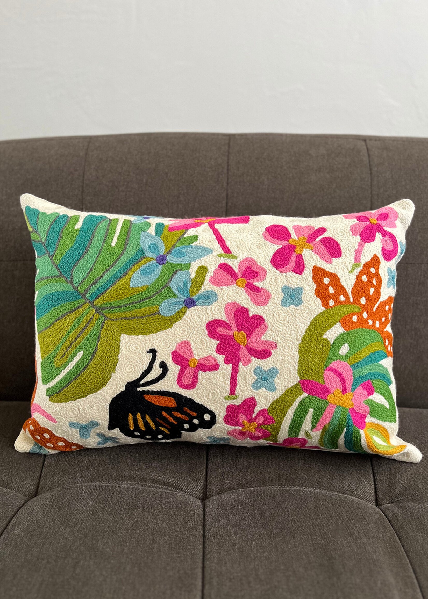 Natural Habitat Tahiti Ivory Pillow - 14in x 20in