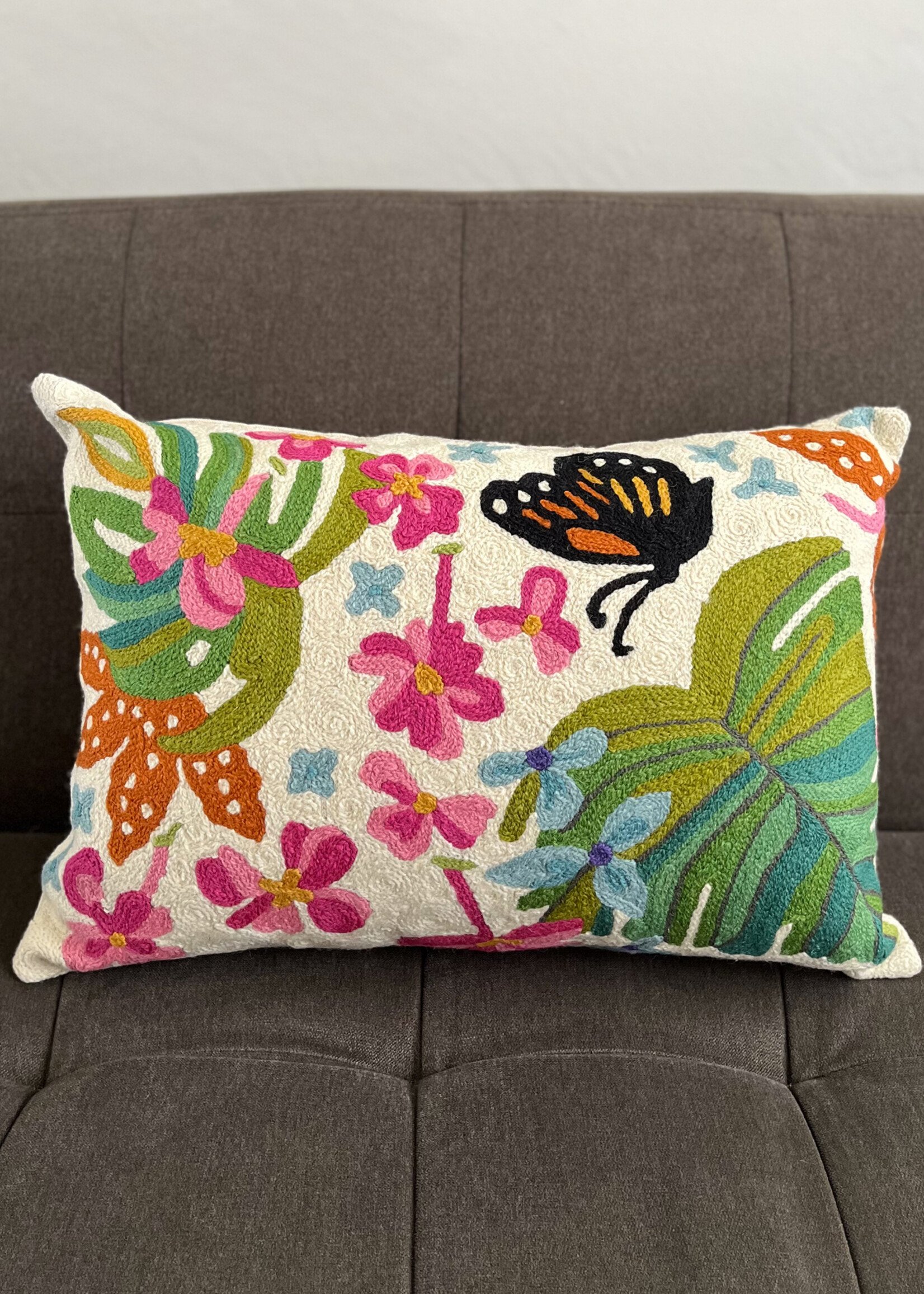 Natural Habitat Tahiti Ivory Pillow - 14in x 20in