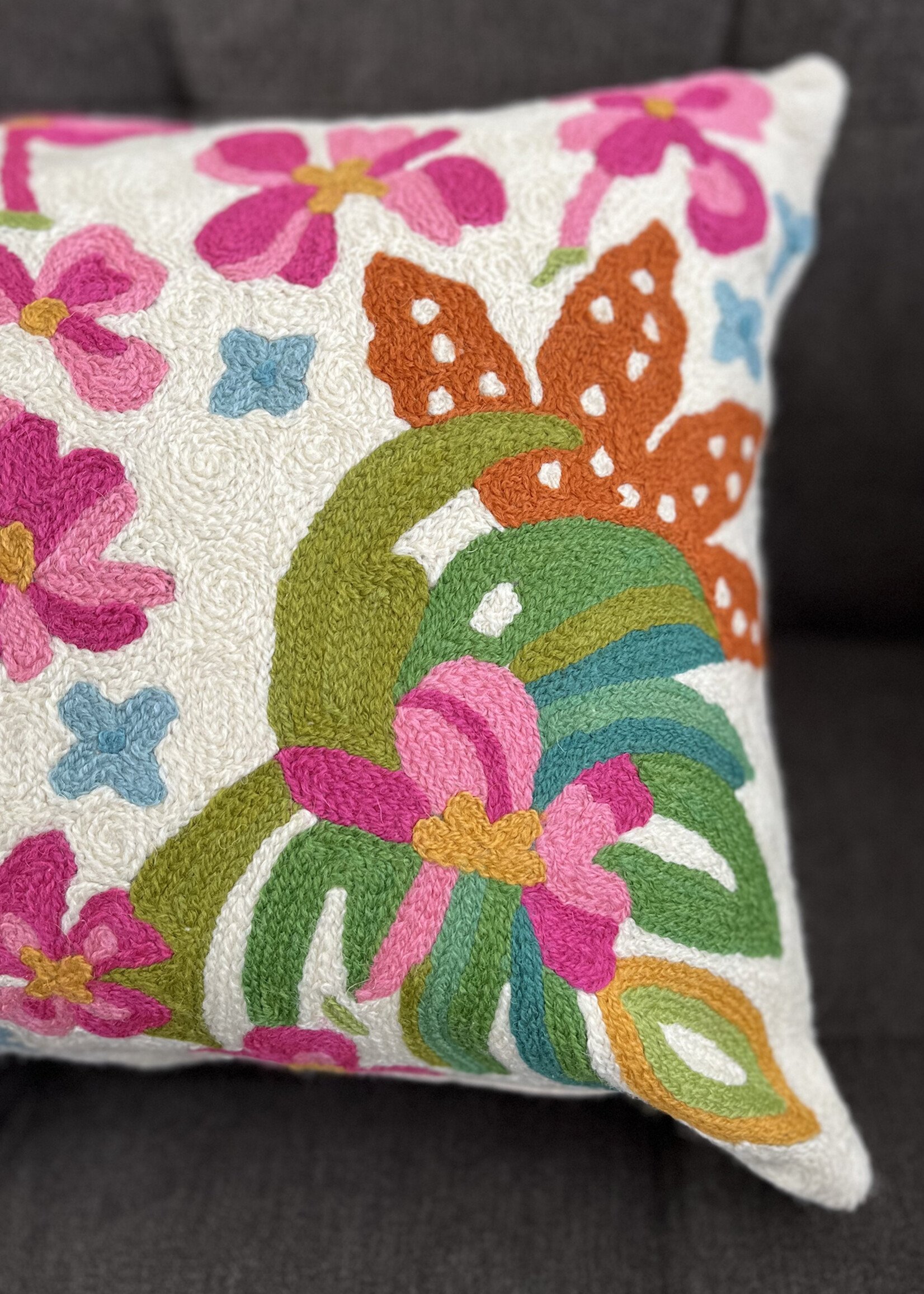 Natural Habitat Tahiti Ivory Pillow - 14in x 20in