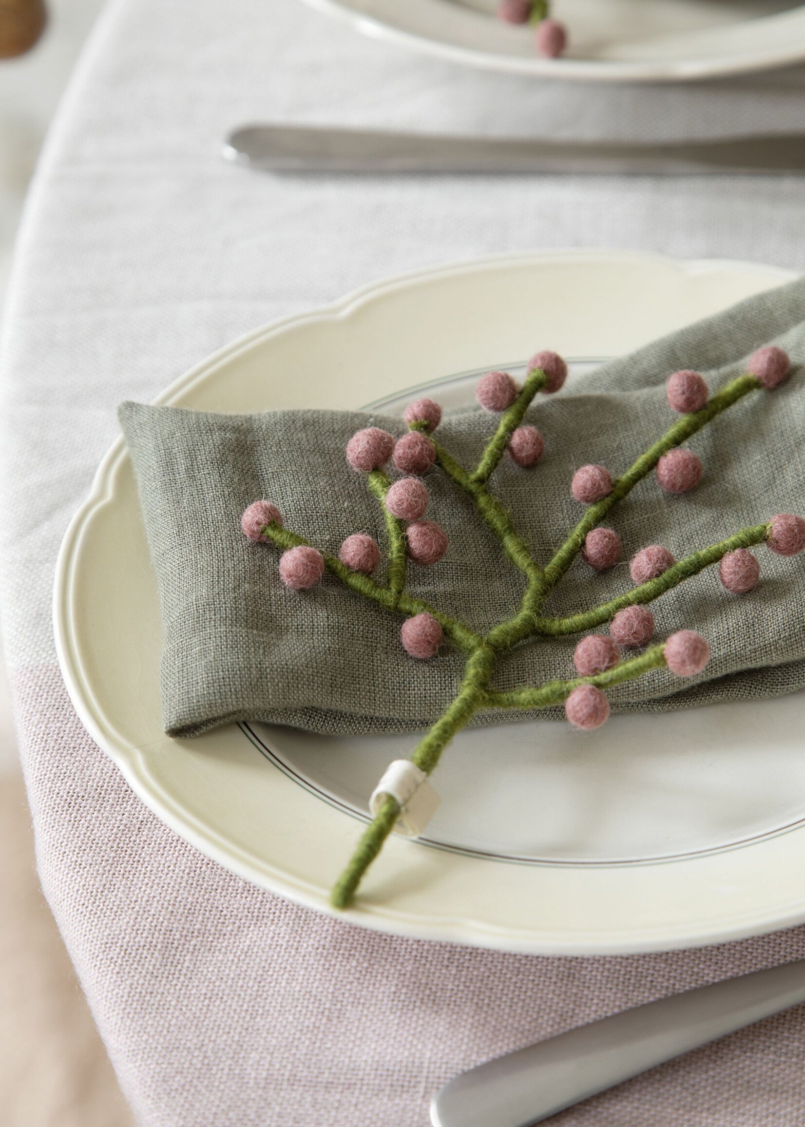 Gry and Sif Mini Berries Felt Branch