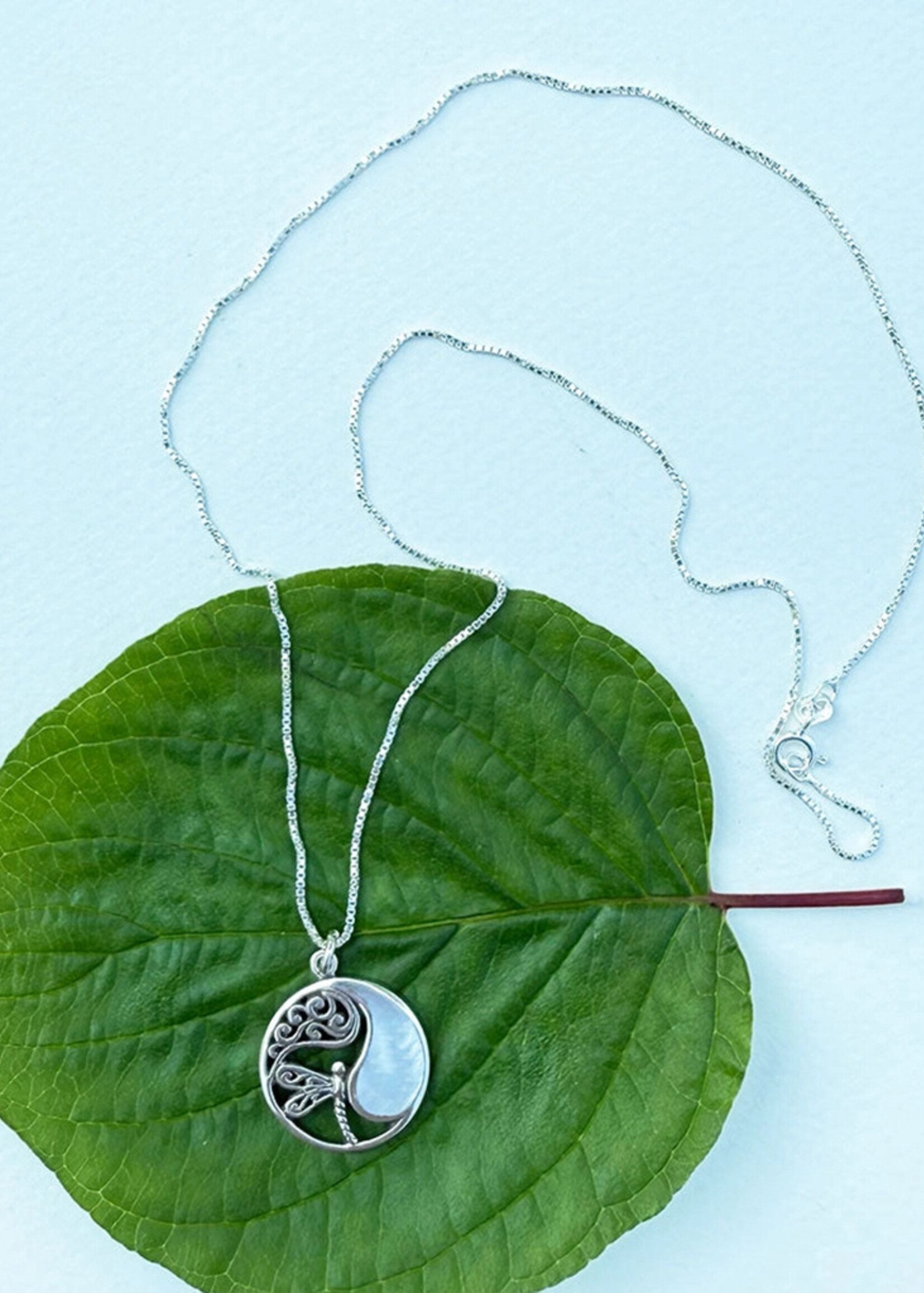 Women's Peace Collection Dragonfly Circle Mother of Pearl Necklace