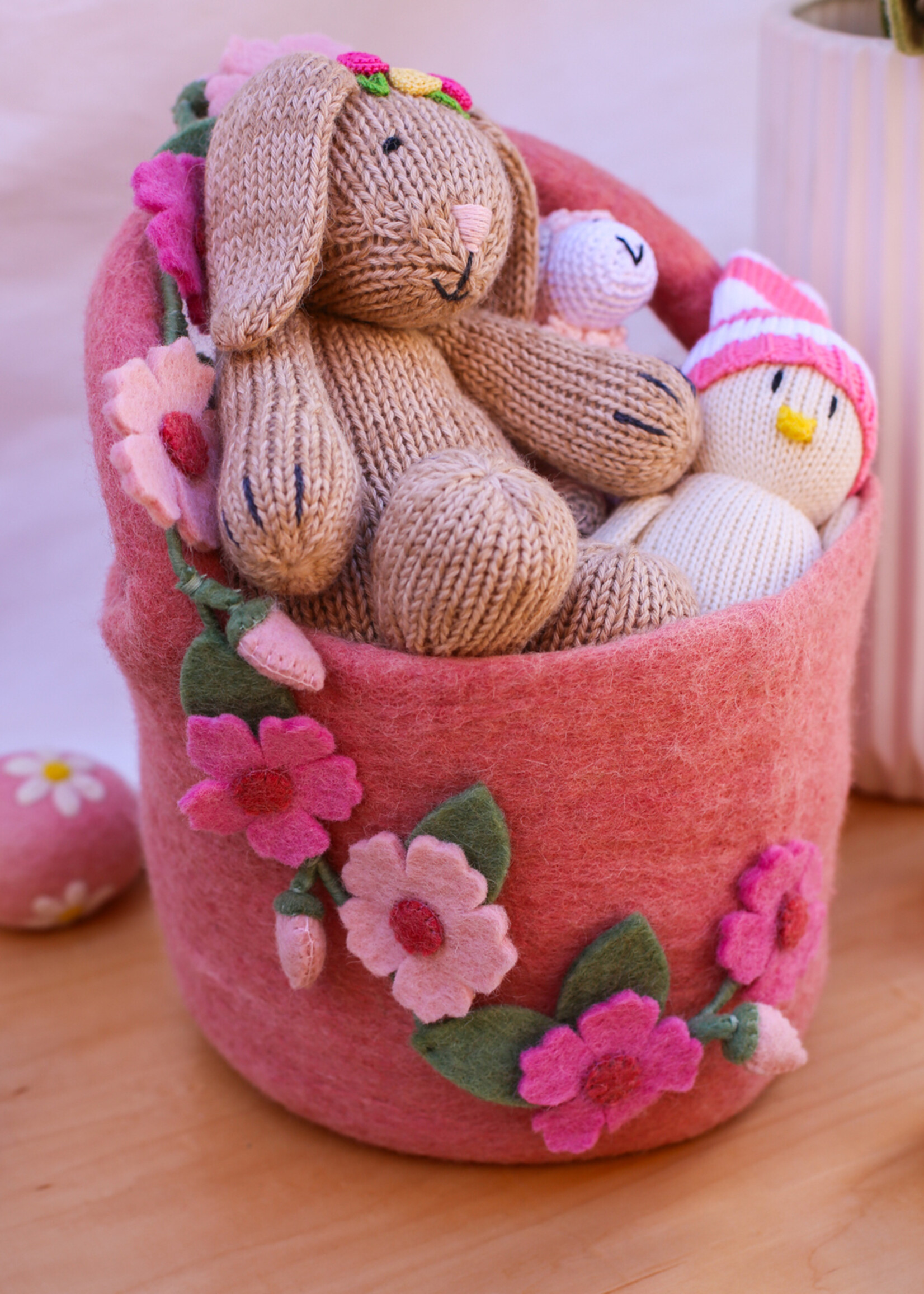 Global Goods Partners Pink Felt Flower Bucket