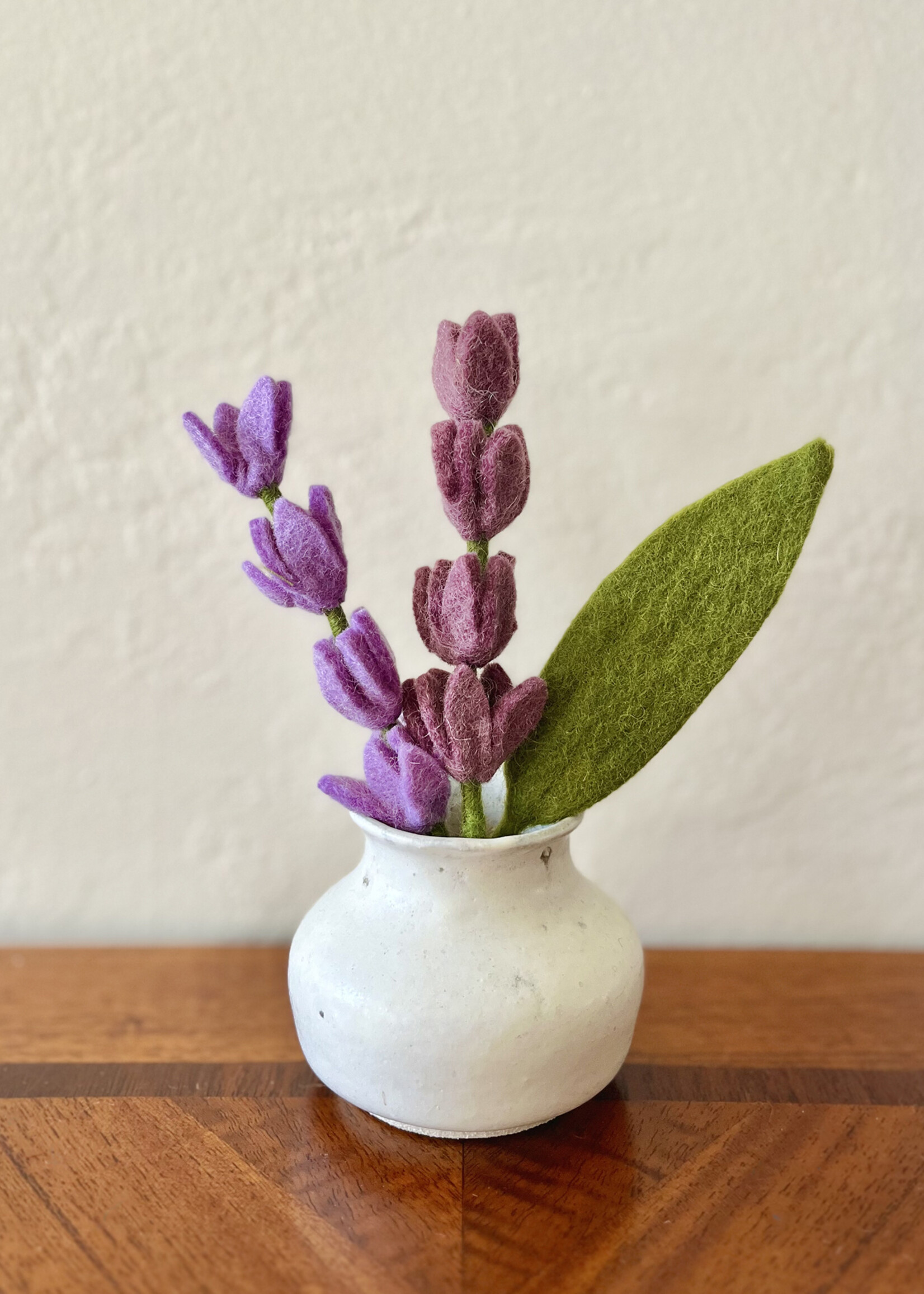 Gry and Sif Small Green Felt Leaf