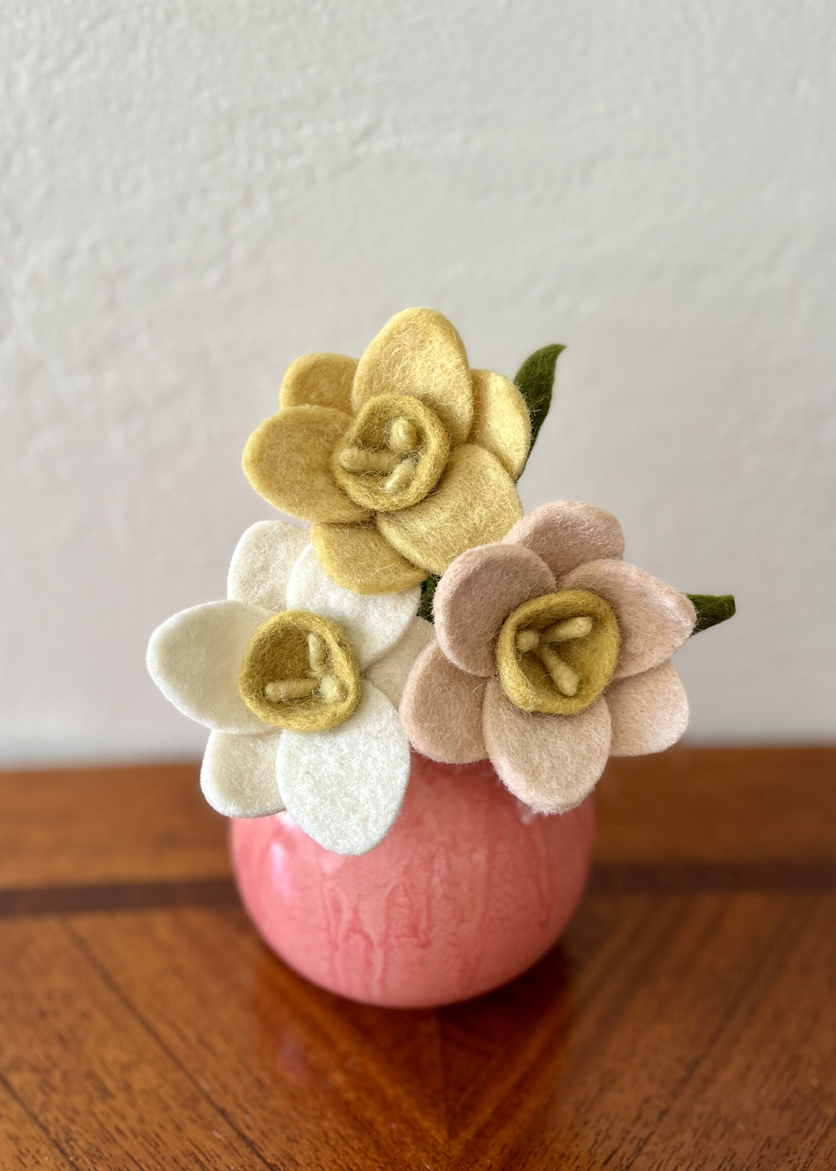 Gry and Sif Small Daffodil Felt Flower