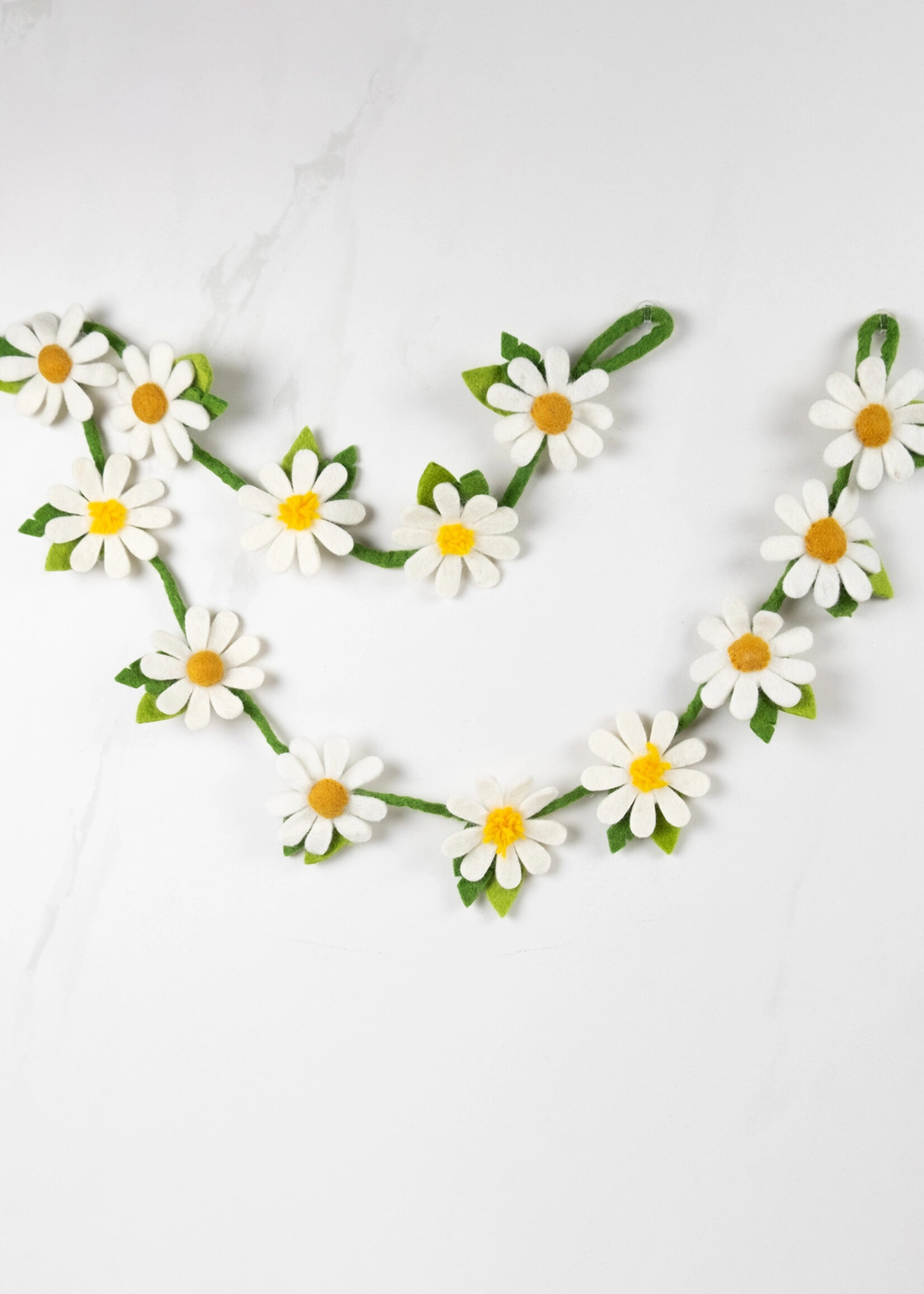 White Daisy Felt Garland