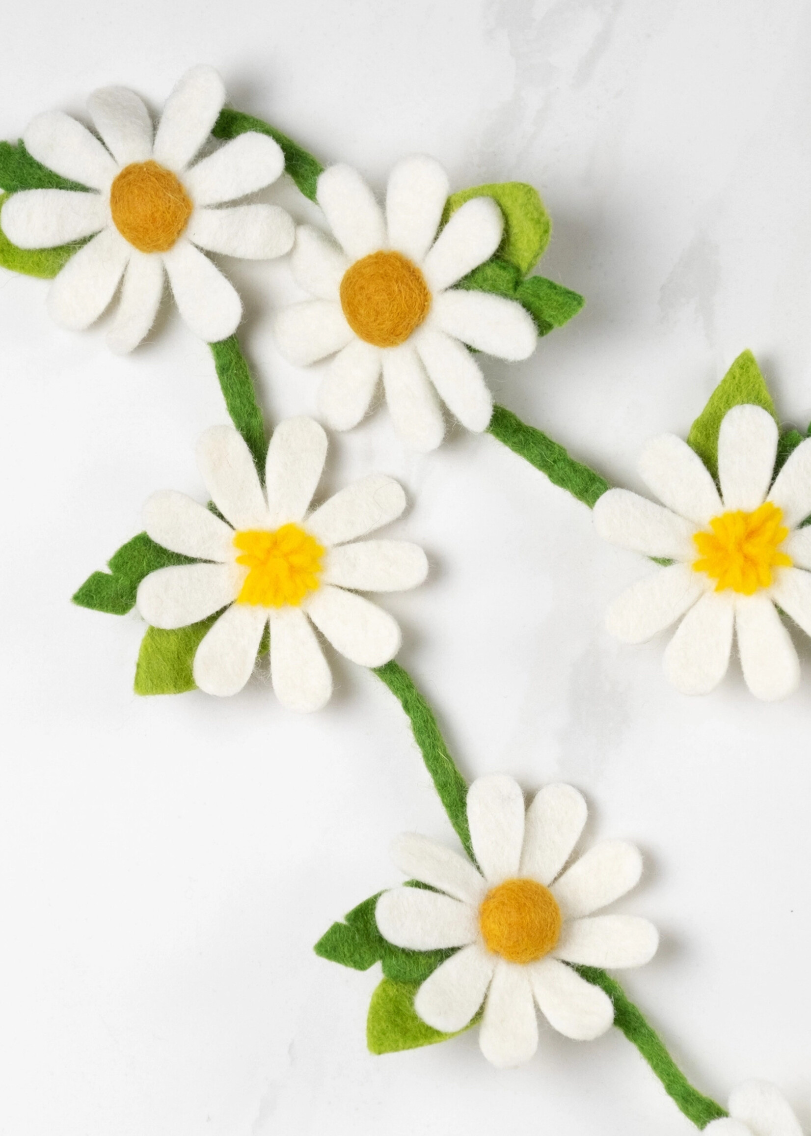 White Daisy Felt Garland