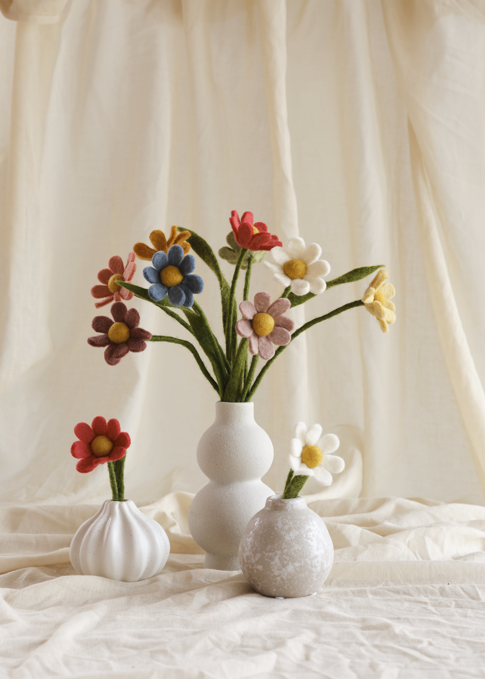 Gry and Sif Small Anemone with Leaf Felt Flower