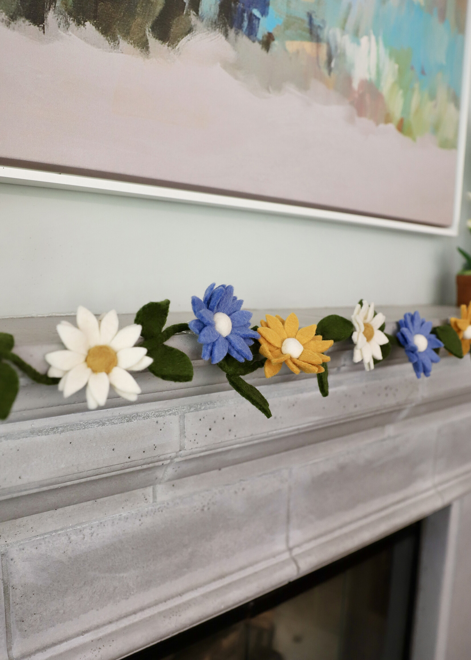 The Winding Road Blue, White and Yellow Daisy Felt Garland