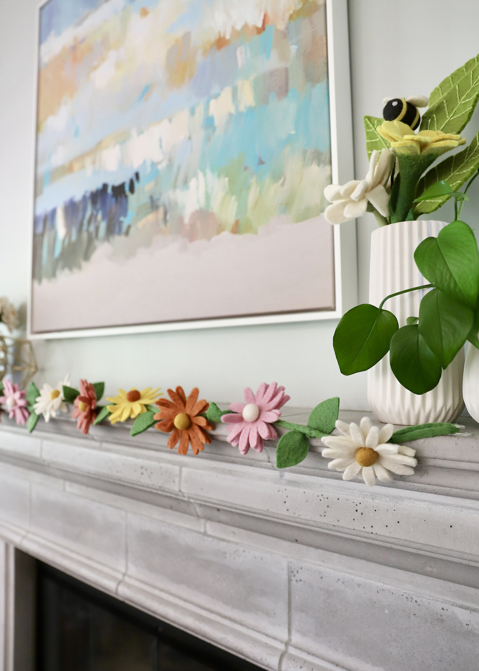 The Winding Road Pastel Daisy Felt Garland