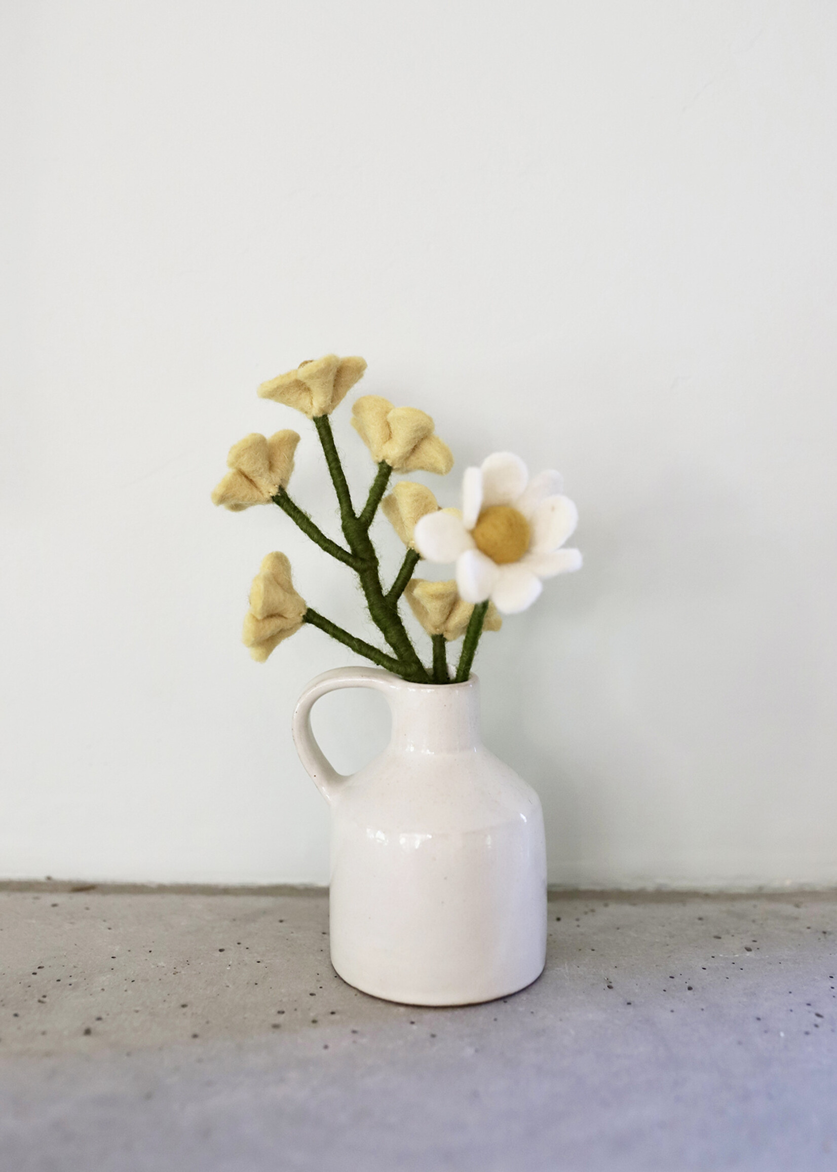 Ten Thousand Villages 4" Bud Vase - Slika Earthware