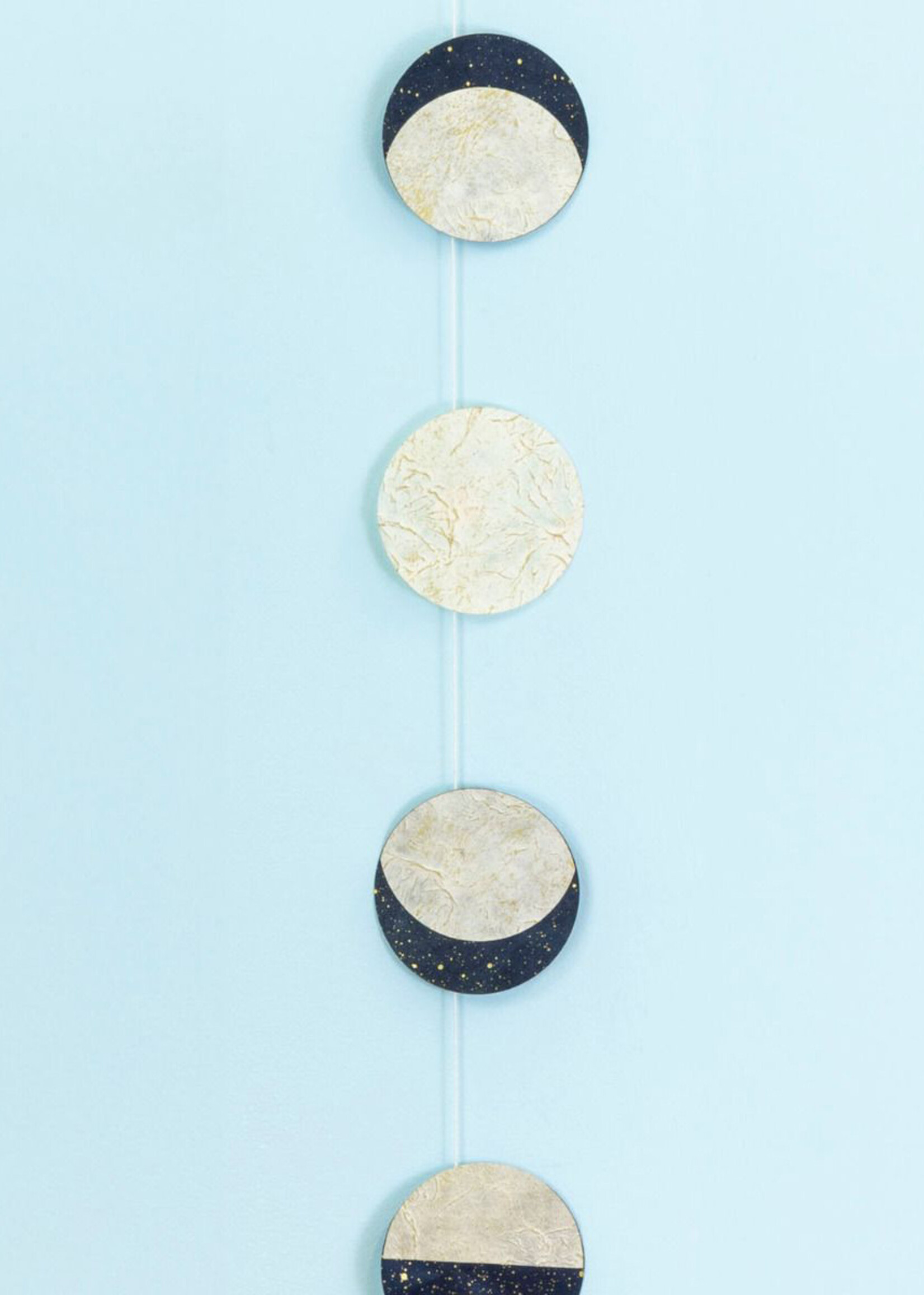 dZi Stardust Moon Phase Paper Garland
